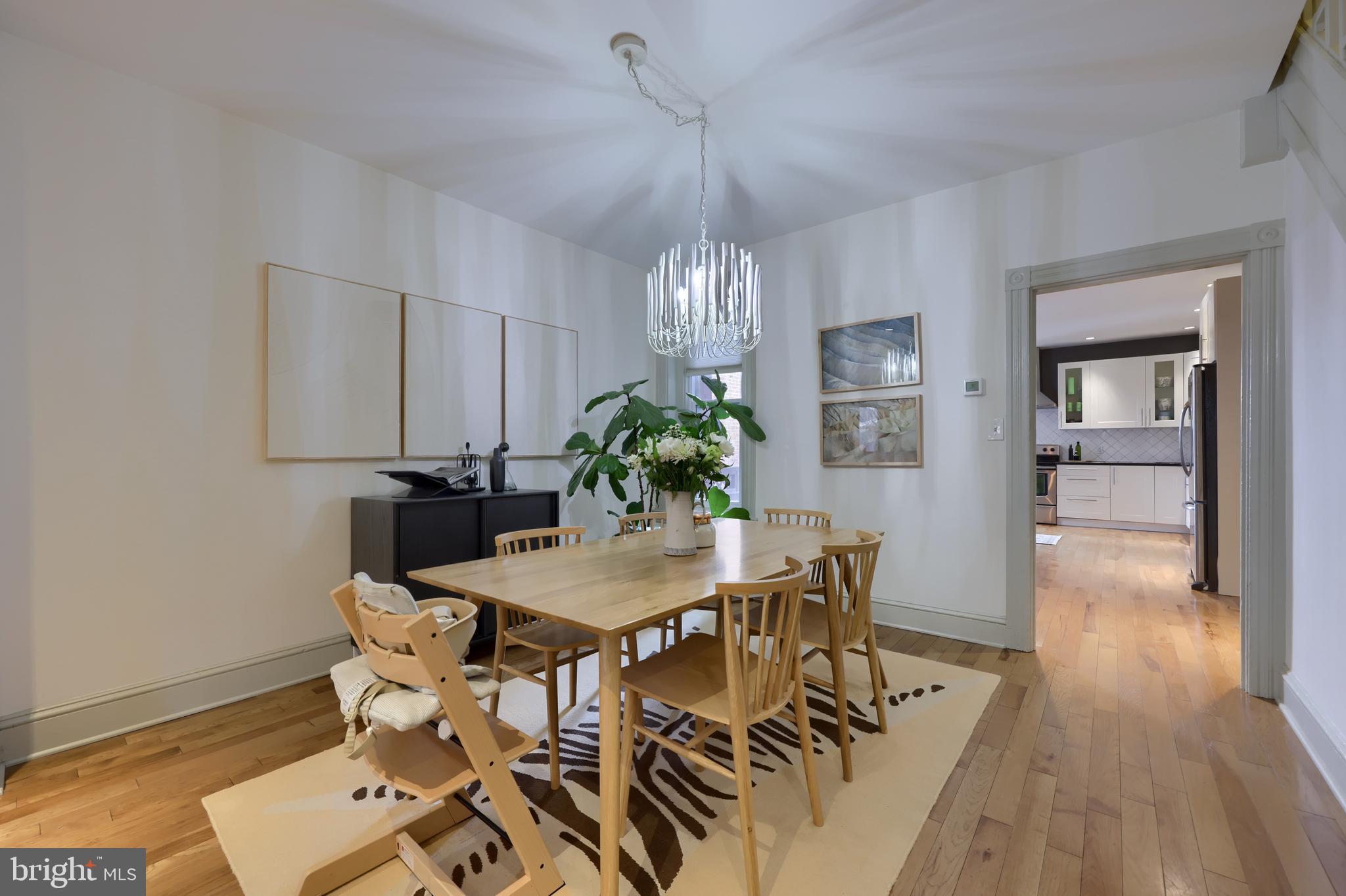 CHESTNUT HILL - Residential