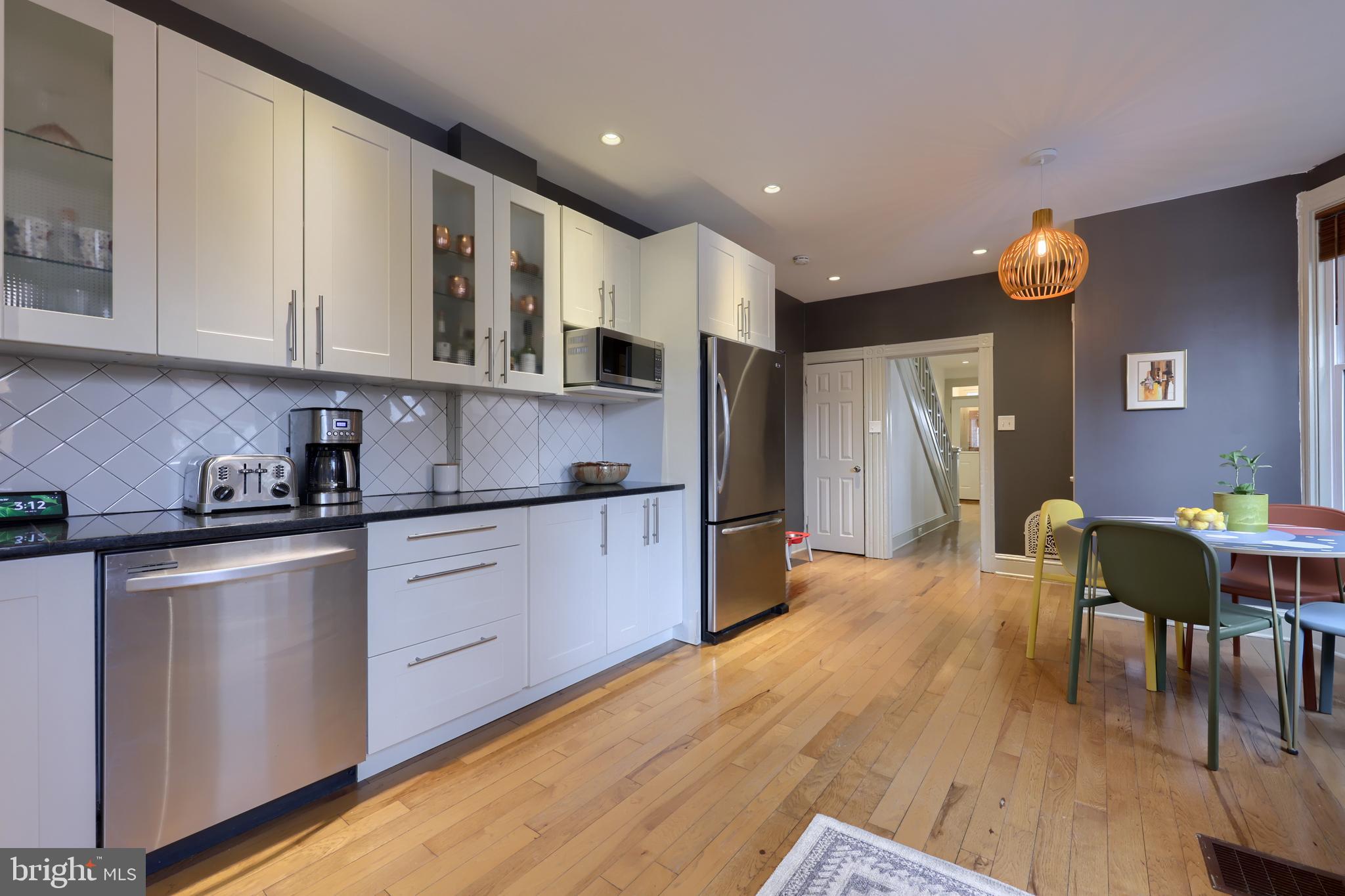 CHESTNUT HILL - Residential