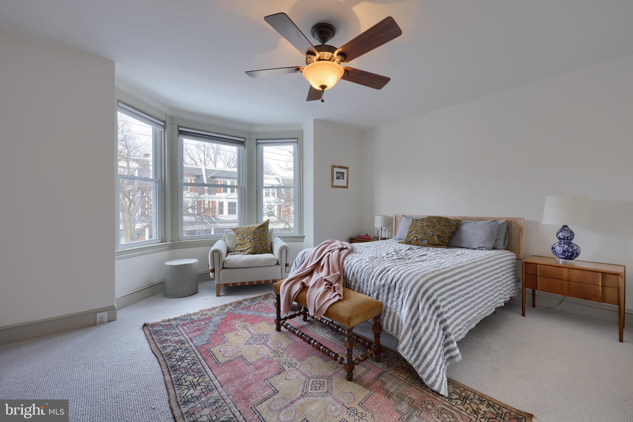 CHESTNUT HILL - Residential