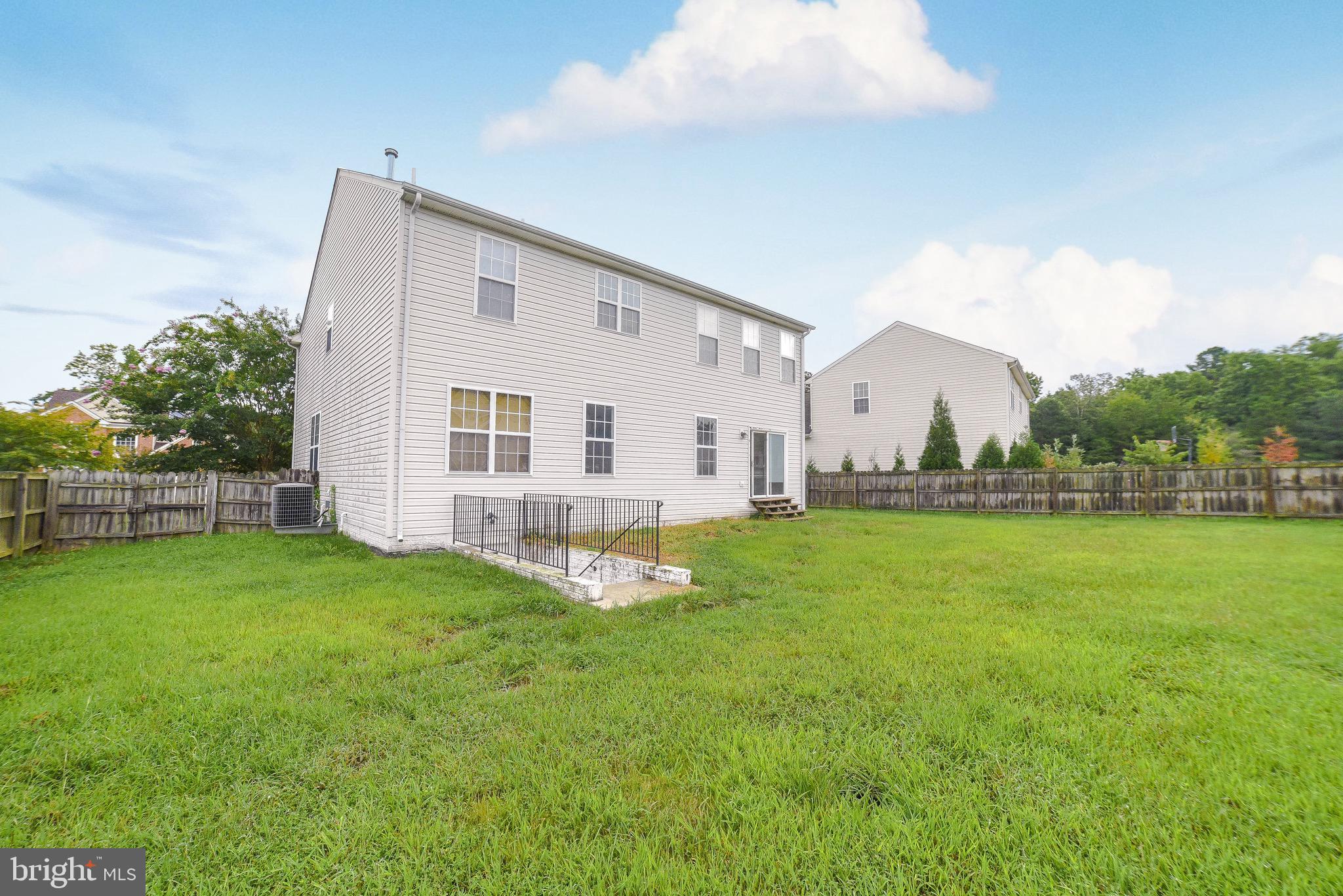 WESTBURY WEST - Residential Lease