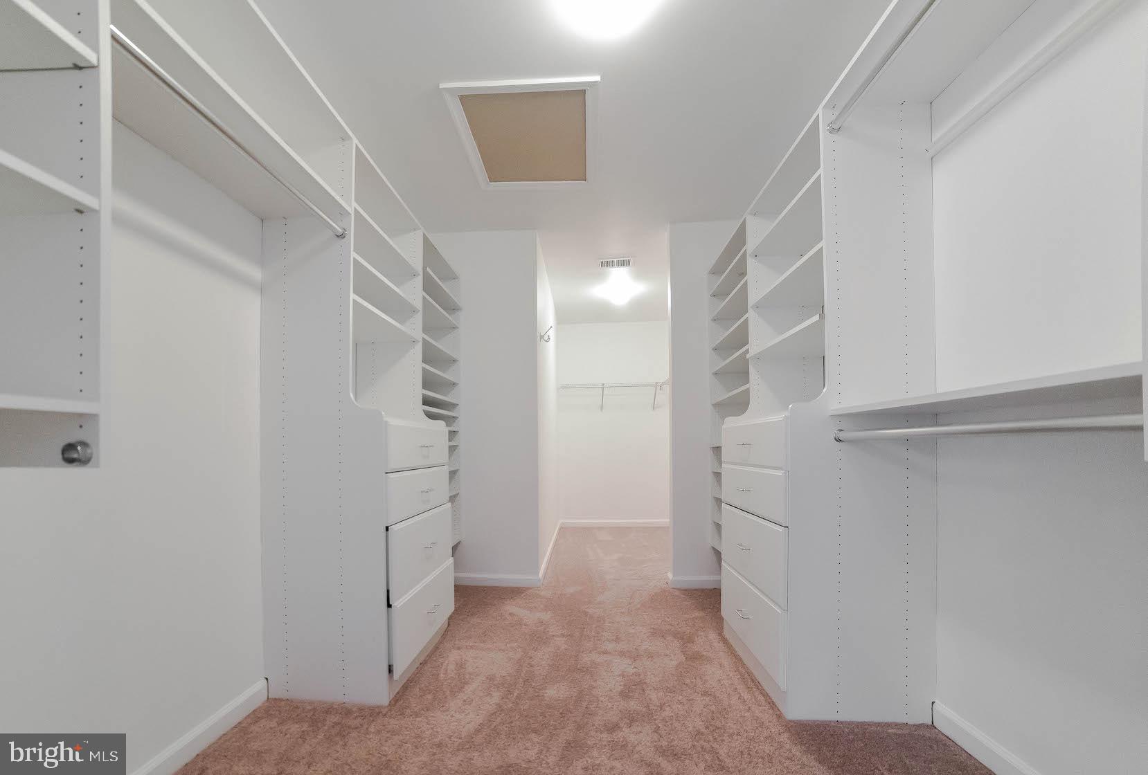 WESTBURY WEST - Residential Lease