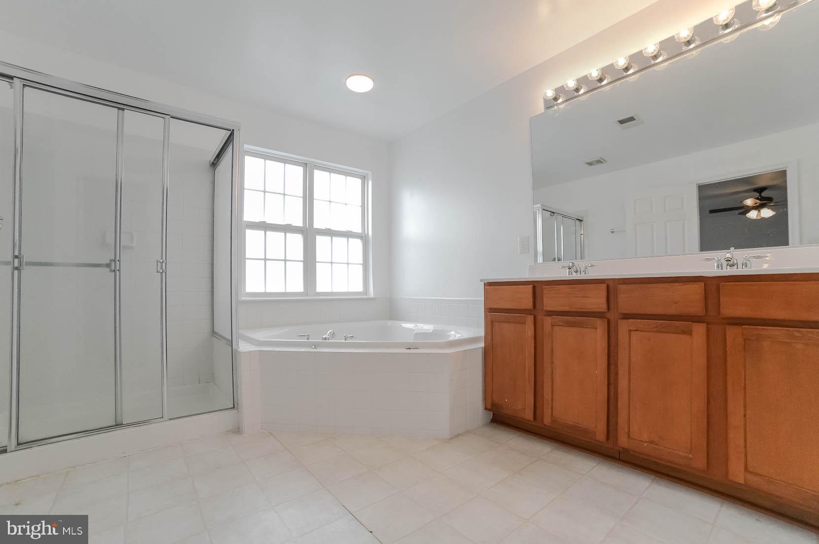 WESTBURY WEST - Residential Lease