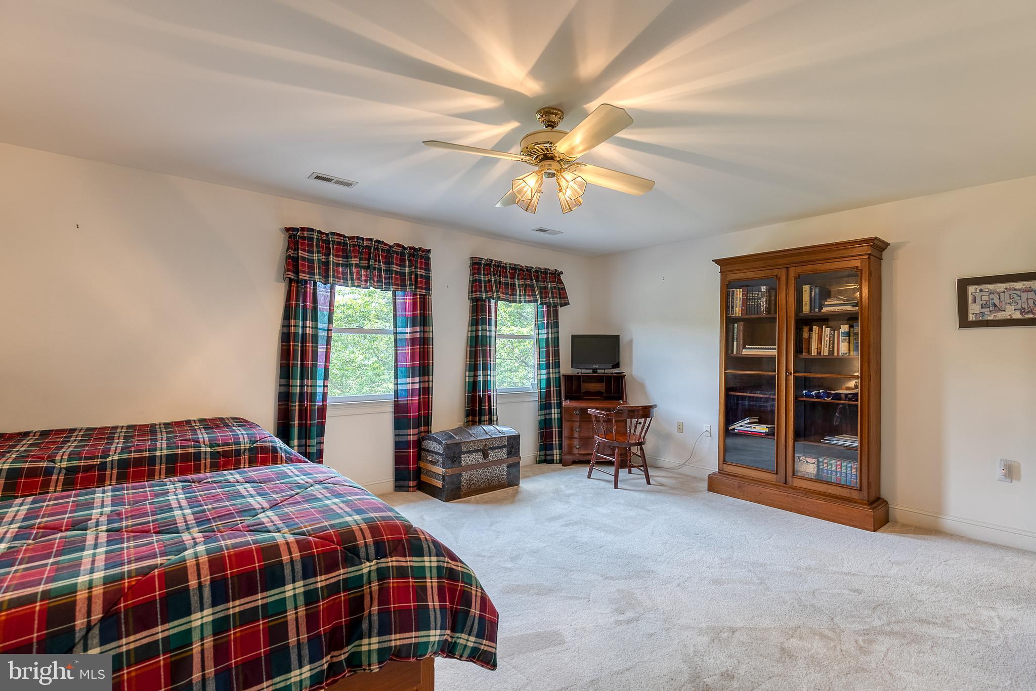 SADDLE RIDGE FARMS - Residential