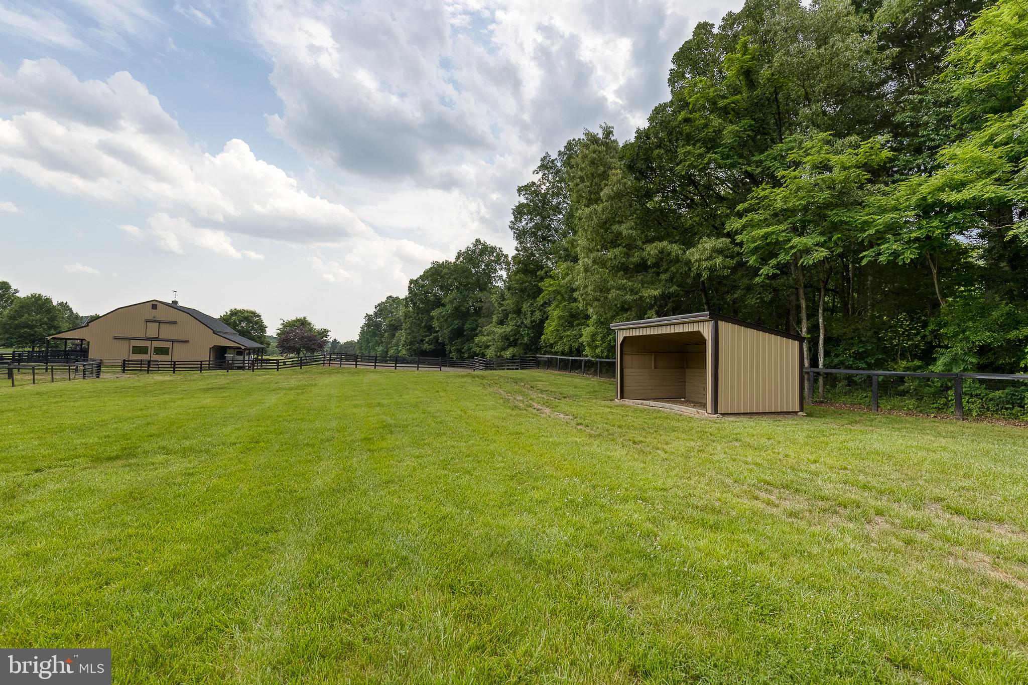 SADDLE RIDGE FARMS - Residential