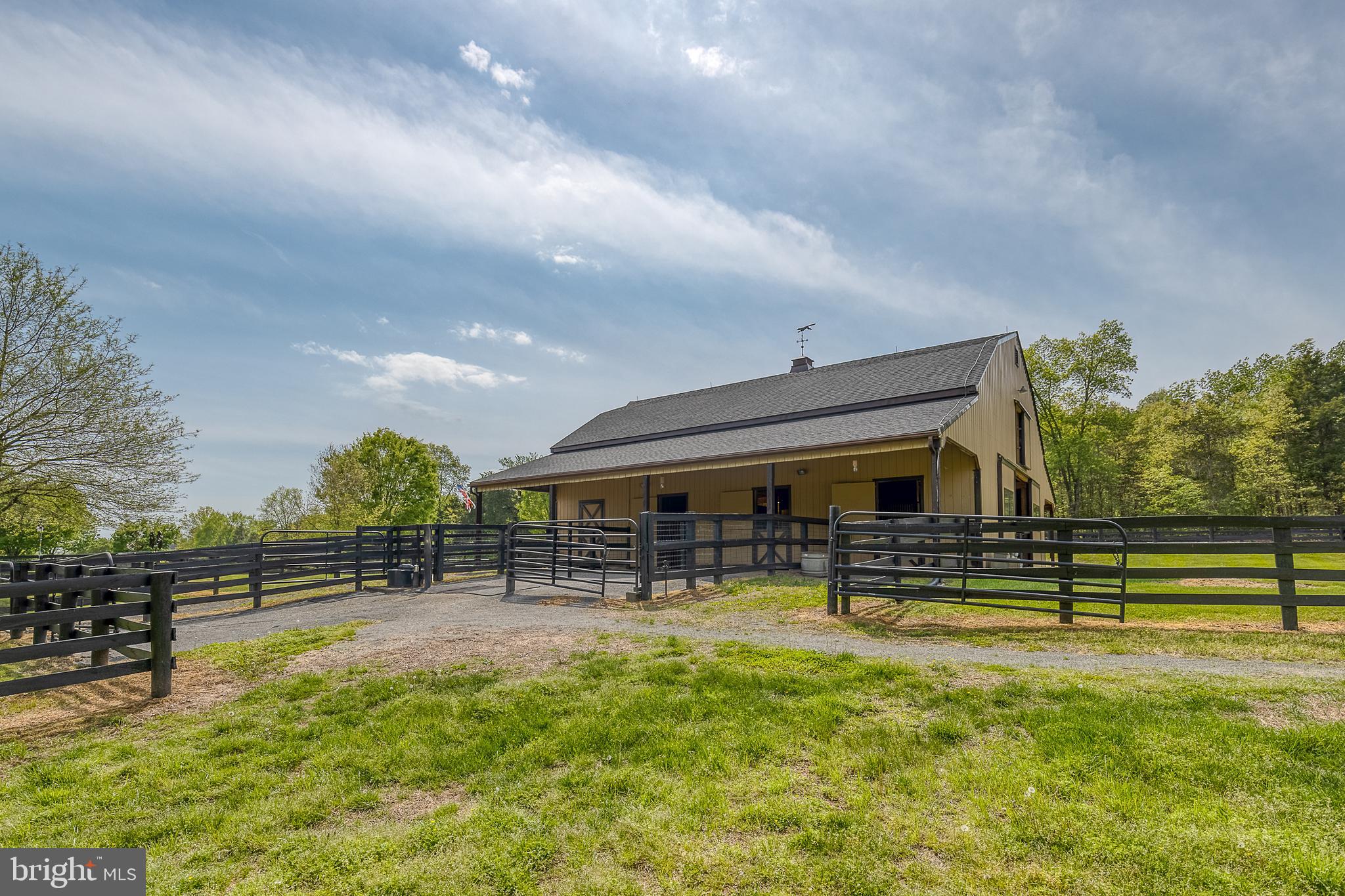SADDLE RIDGE FARMS - Residential