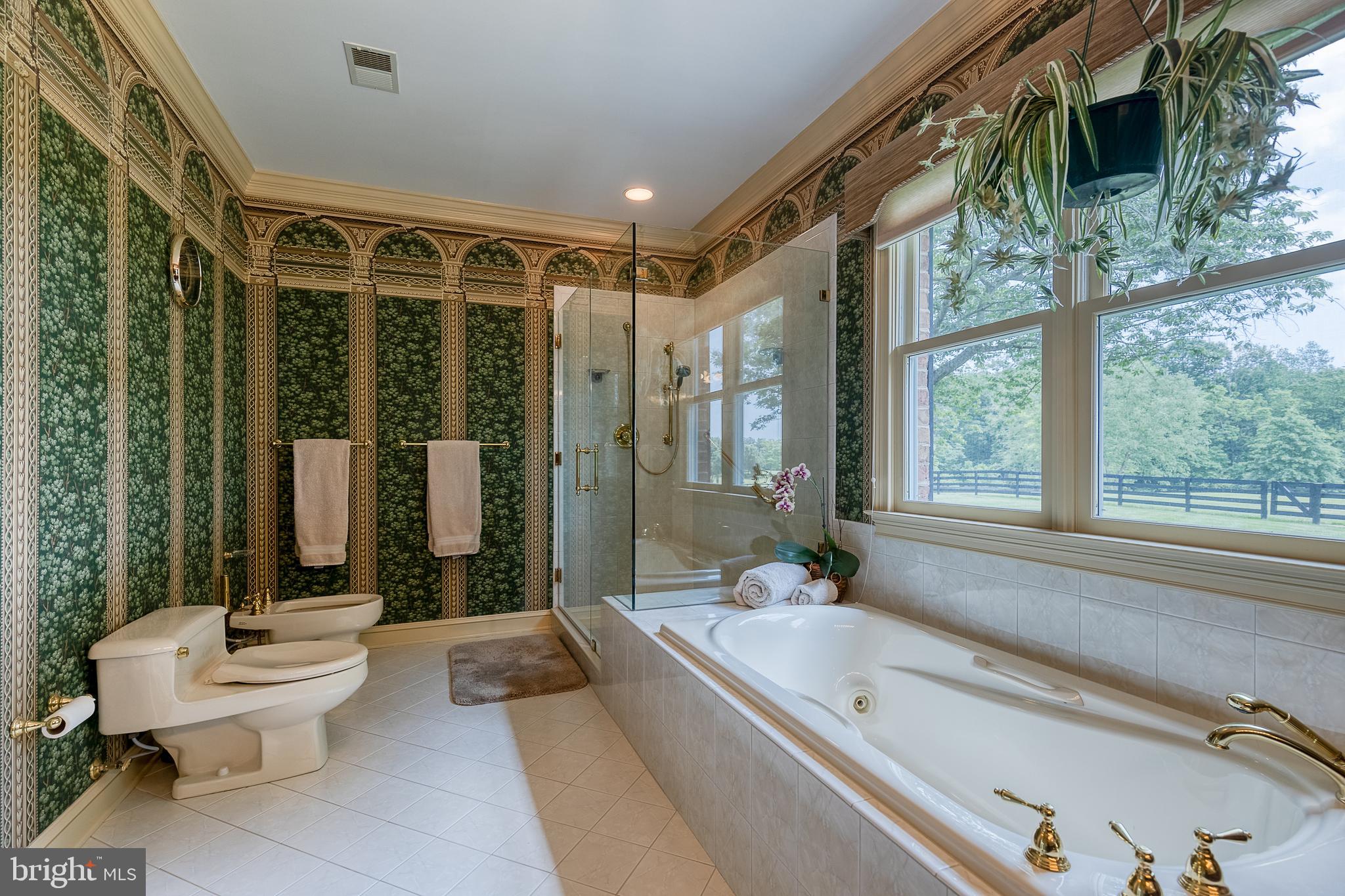 SADDLE RIDGE FARMS - Residential