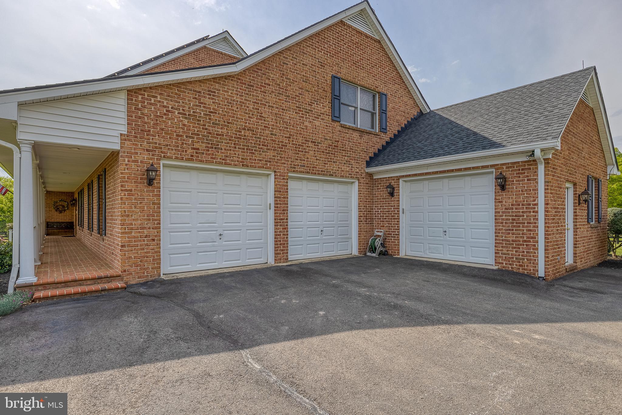 SADDLE RIDGE FARMS - Residential