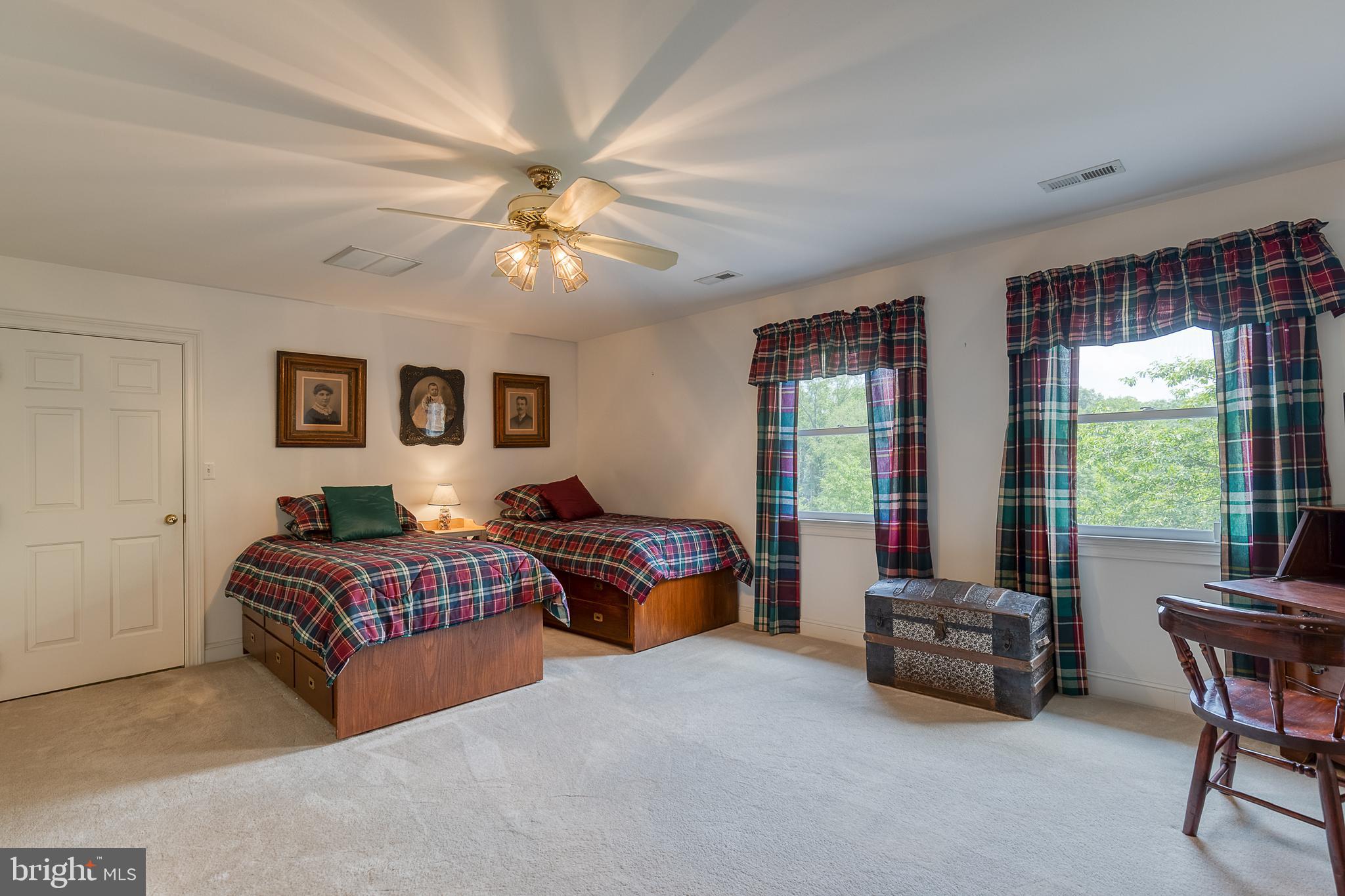 SADDLE RIDGE FARMS - Residential