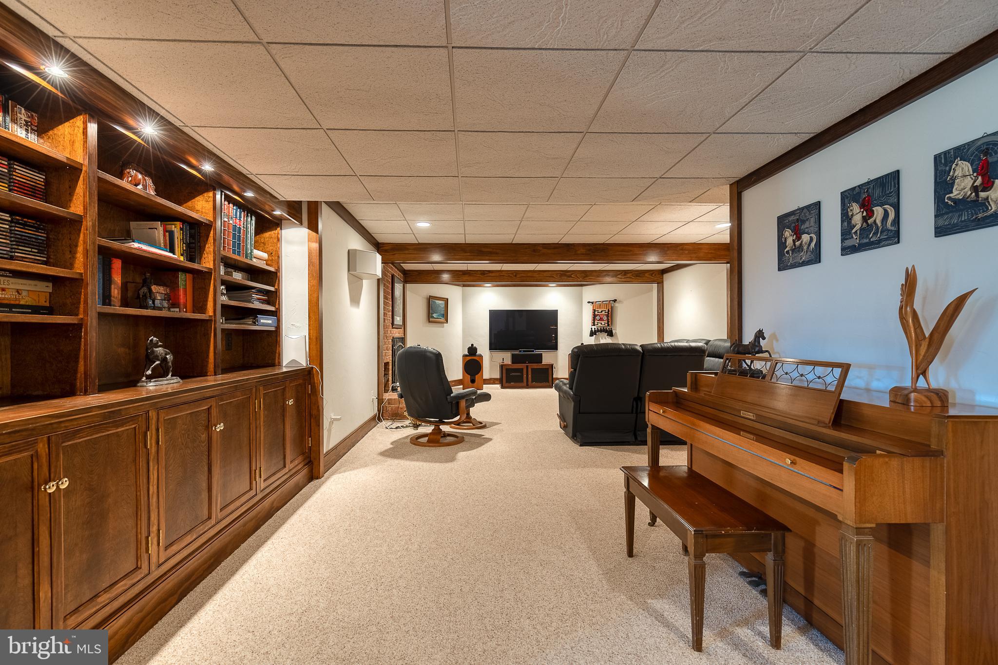 SADDLE RIDGE FARMS - Residential