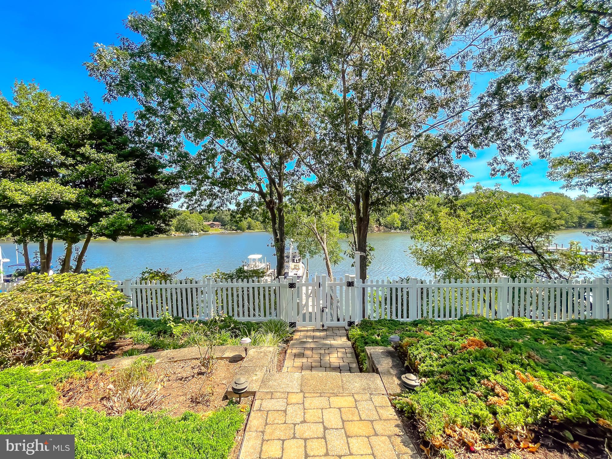 PRESTON POINT - Residential