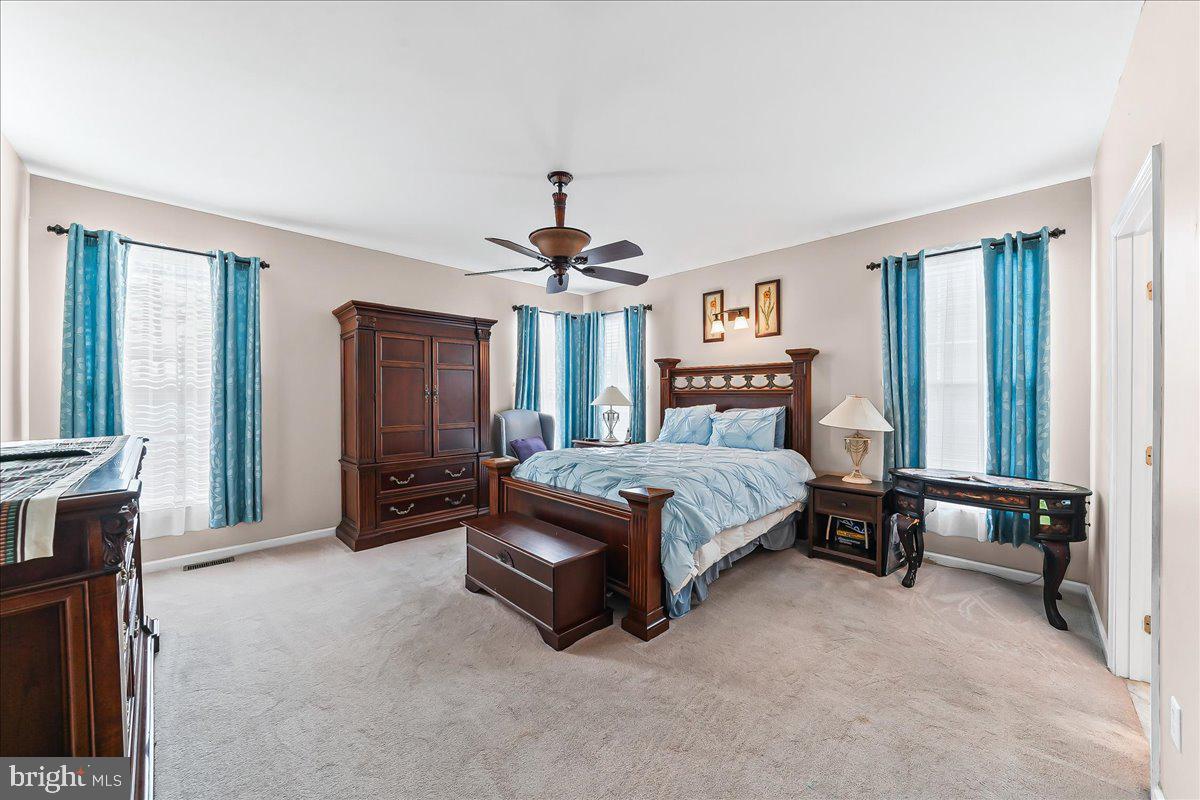 MIDDLETOWN CROSSING - Residential