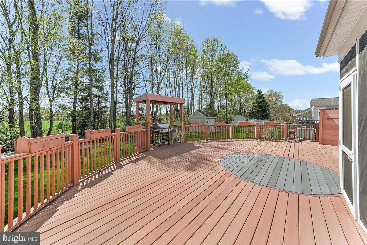 MIDDLETOWN CROSSING - Residential