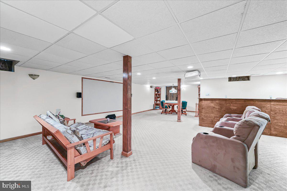 MIDDLETOWN CROSSING - Residential