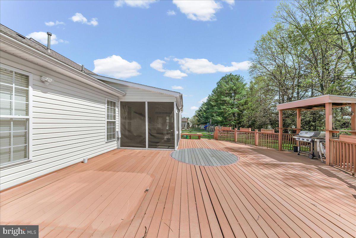 MIDDLETOWN CROSSING - Residential