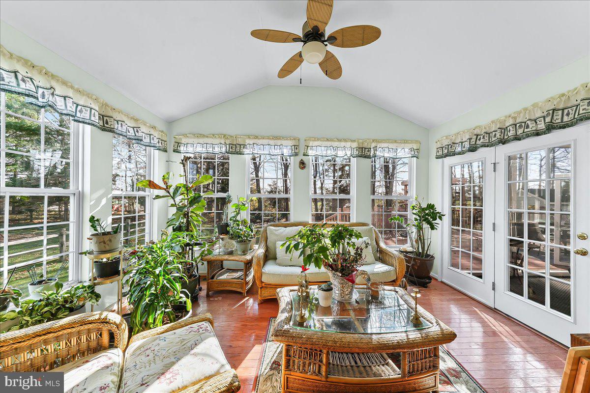 MIDDLETOWN CROSSING - Residential