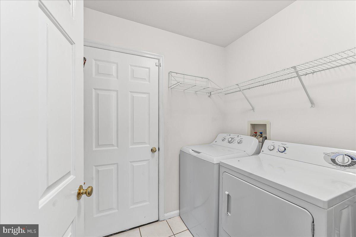MIDDLETOWN CROSSING - Residential