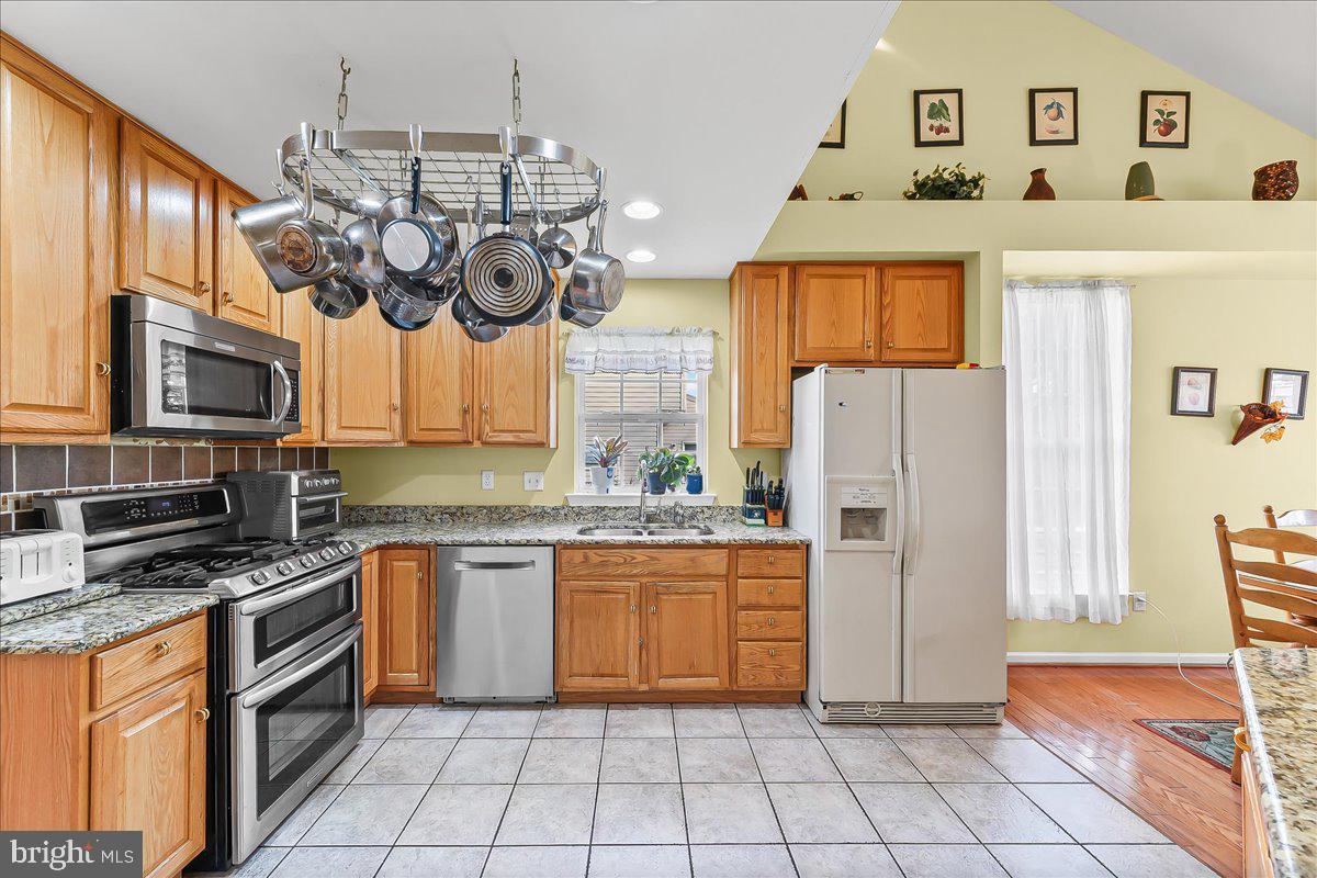 MIDDLETOWN CROSSING - Residential