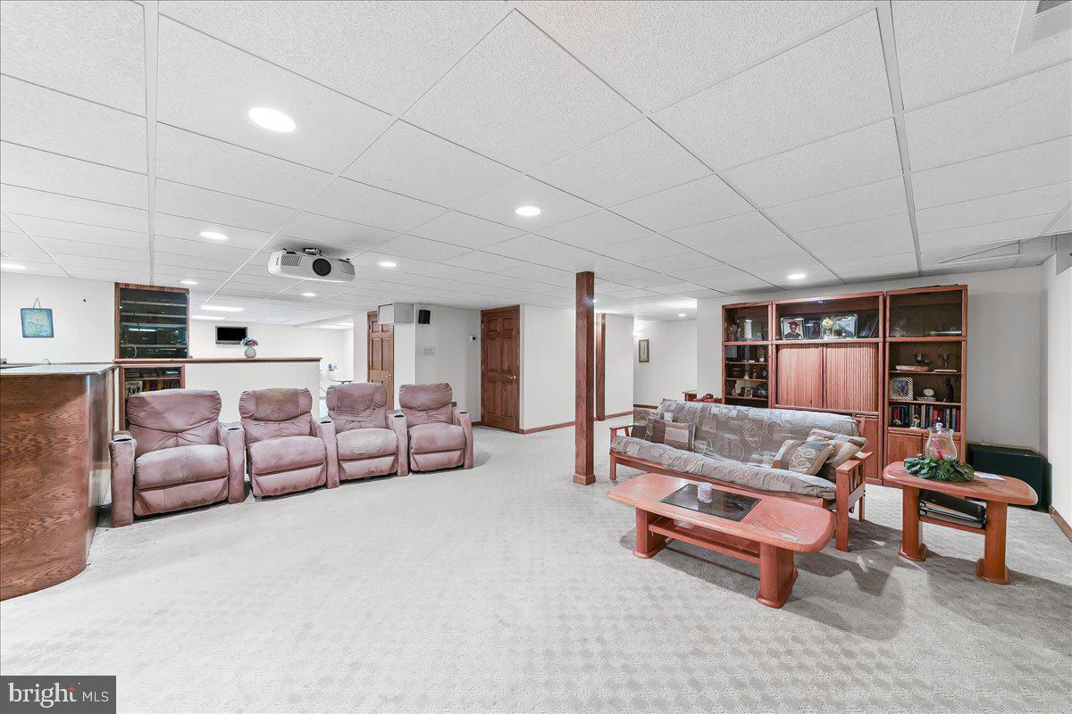 MIDDLETOWN CROSSING - Residential