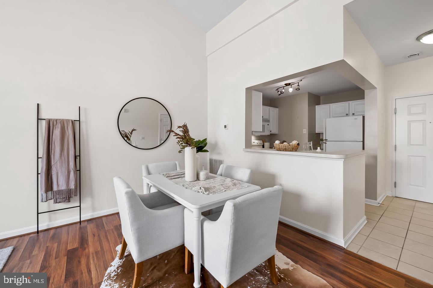 PIERSIDE AT HARBORVIEW - Residential