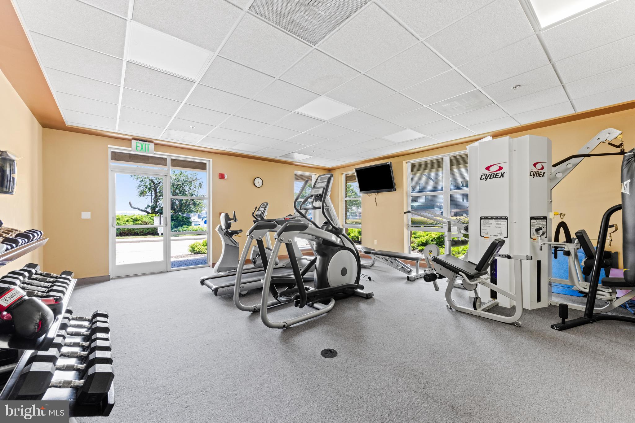 PIERSIDE AT HARBORVIEW - Residential