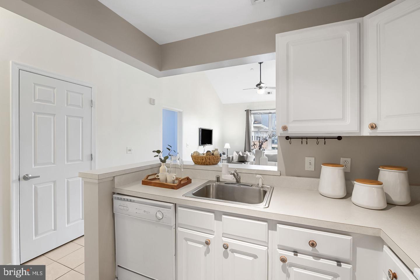 PIERSIDE AT HARBORVIEW - Residential