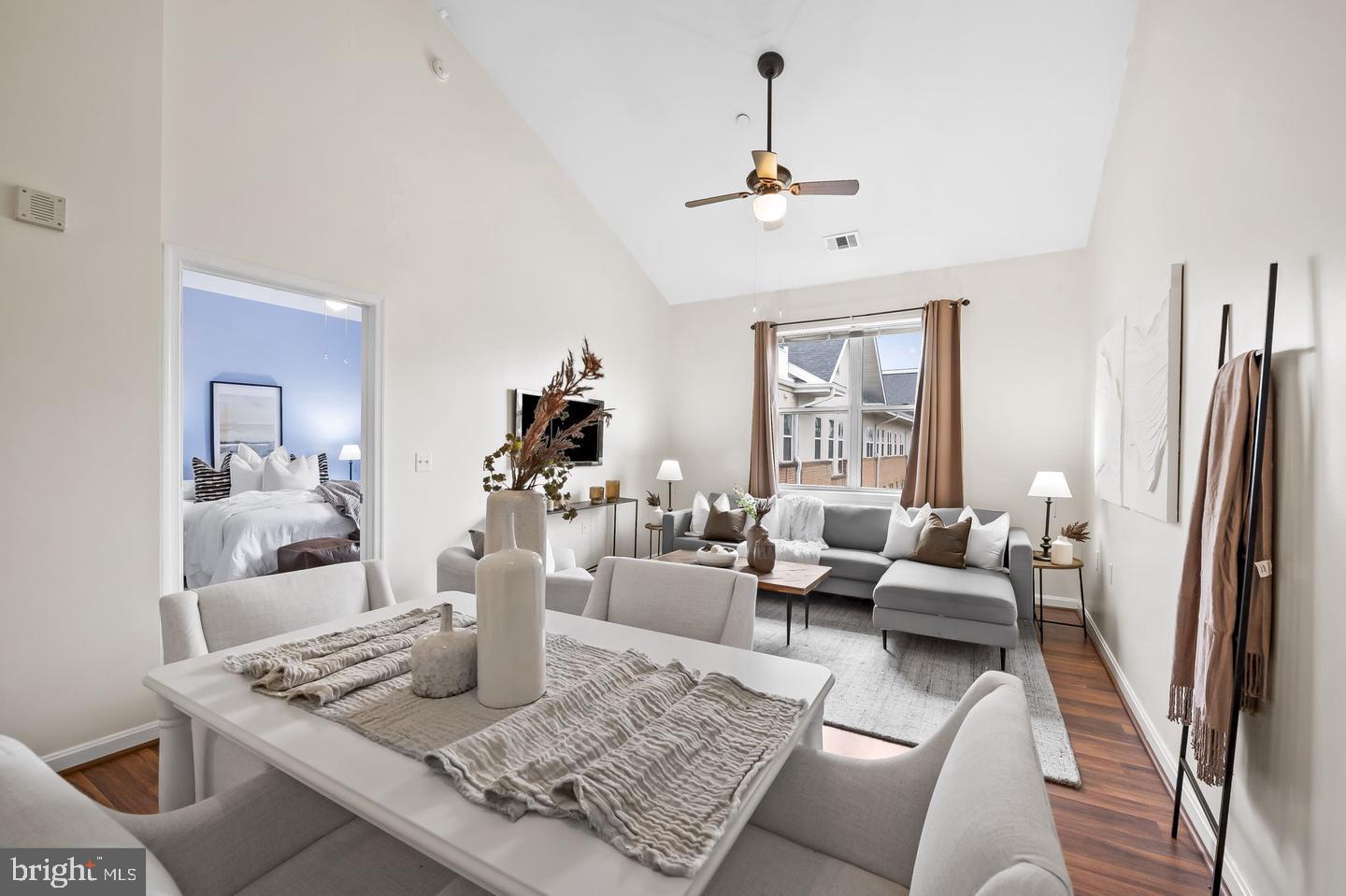 PIERSIDE AT HARBORVIEW - Residential