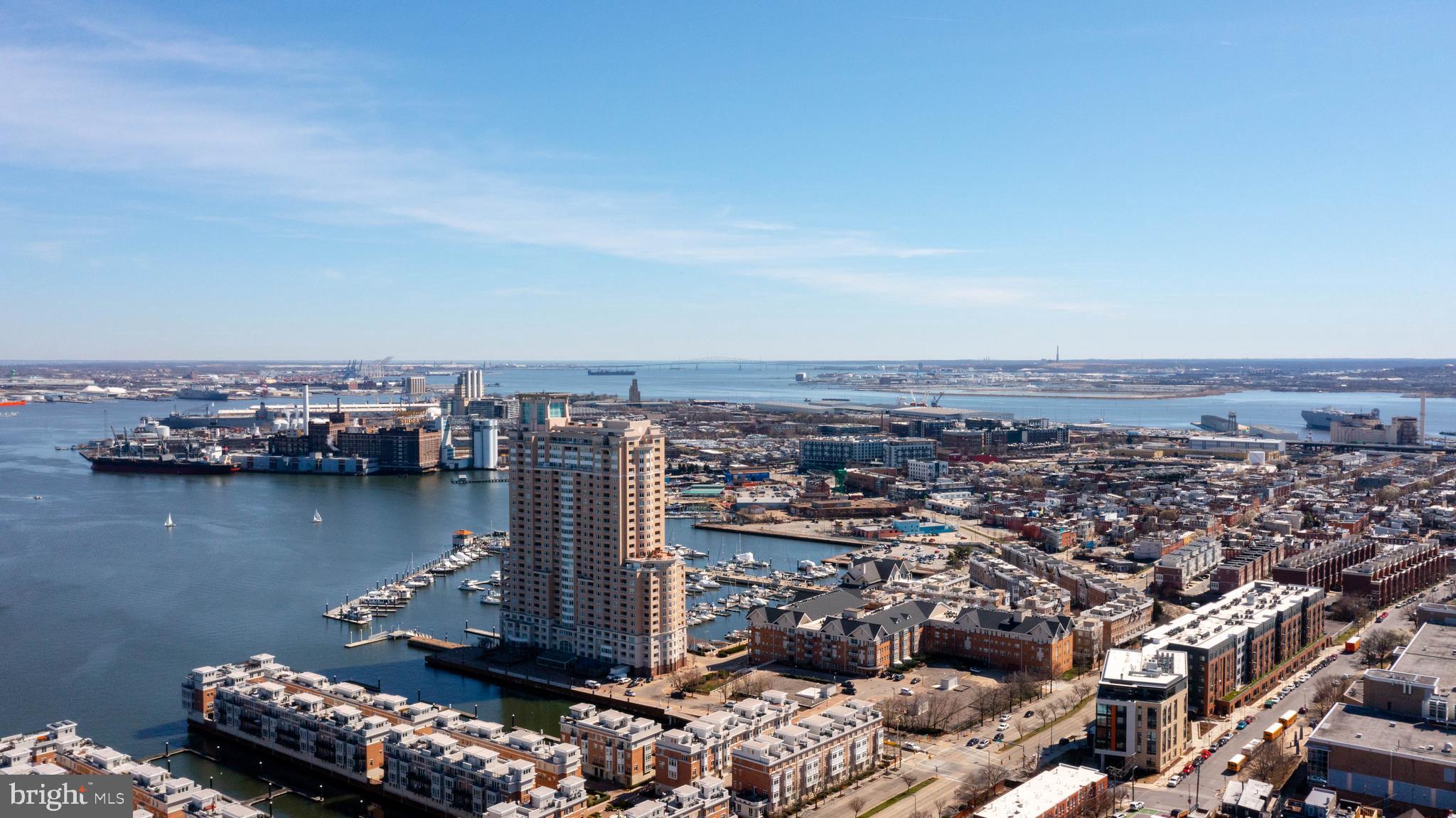 PIERSIDE AT HARBORVIEW - Residential