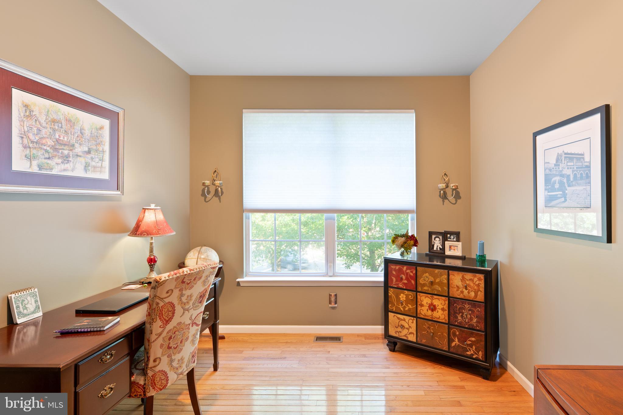 2 CHESTERFIELD COURT