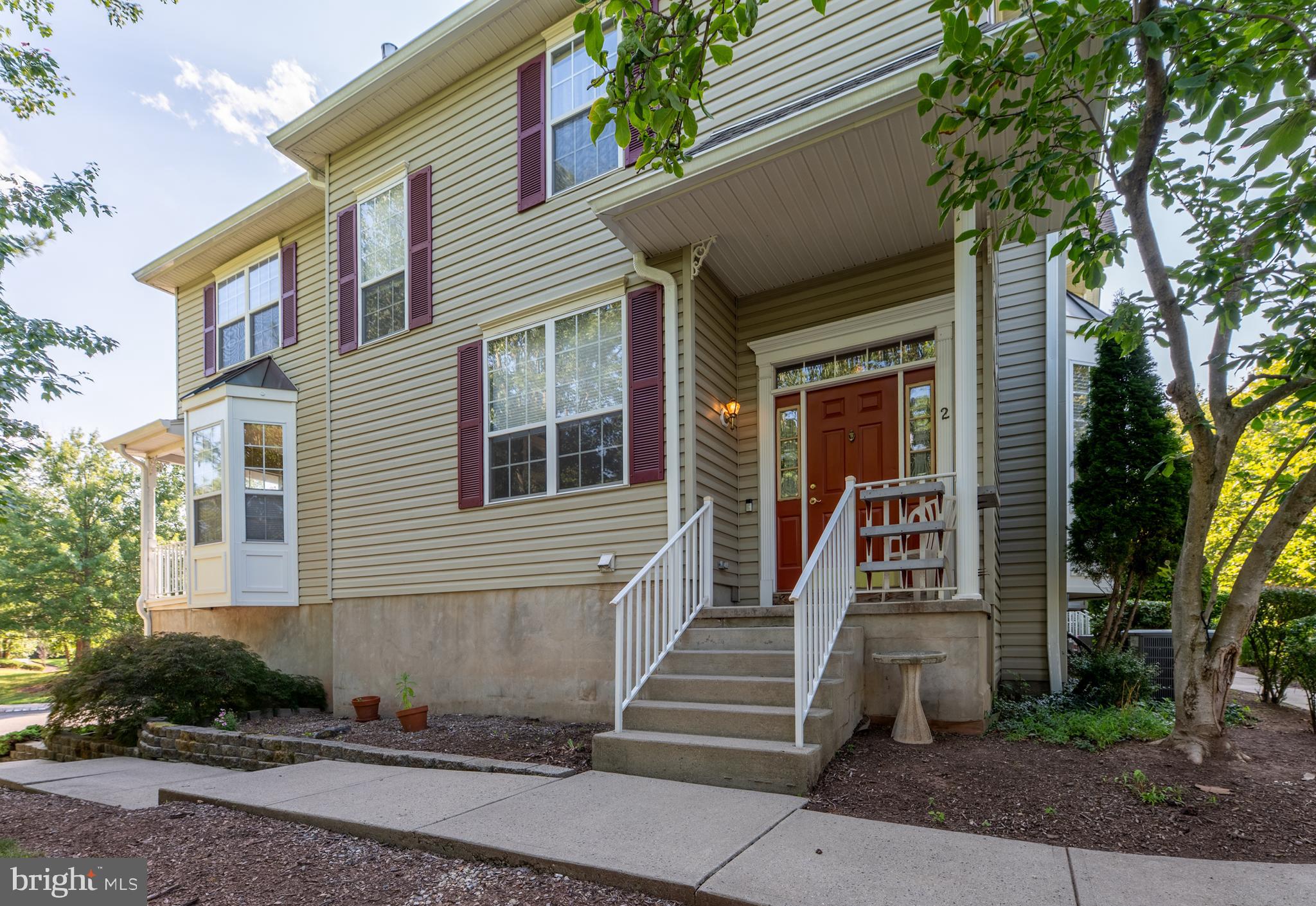 2 CHESTERFIELD COURT