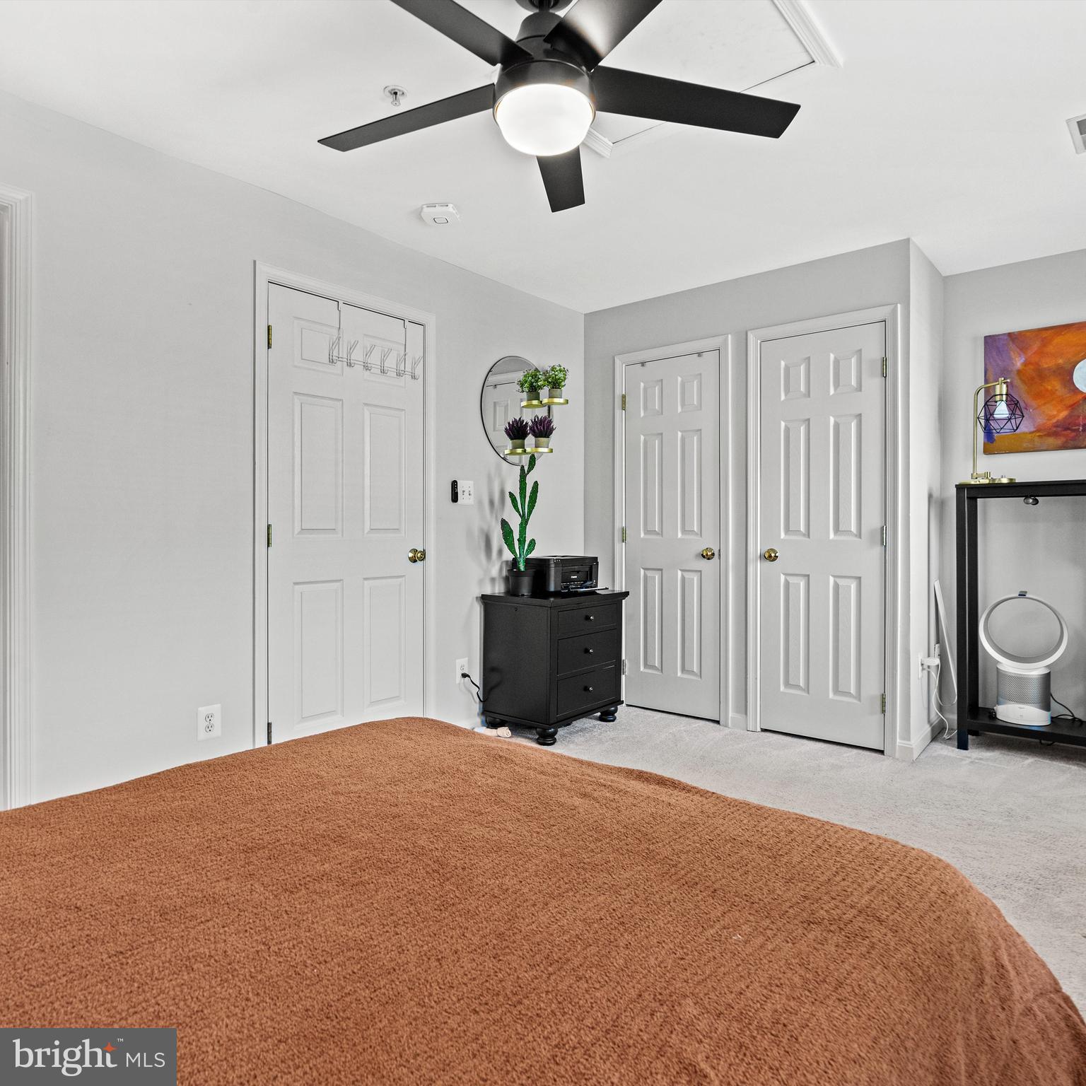 CAMERON STATION - Residential