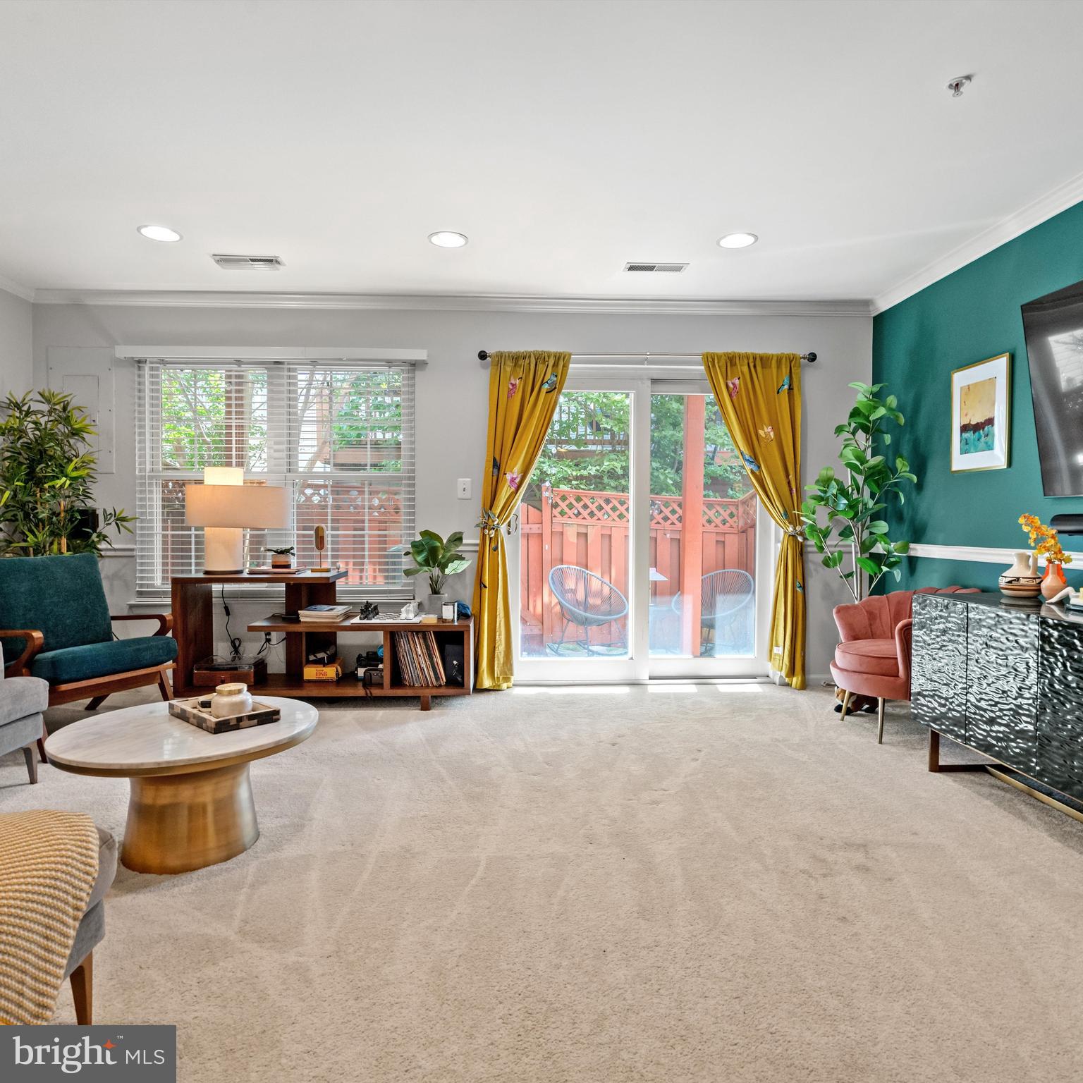 CAMERON STATION - Residential