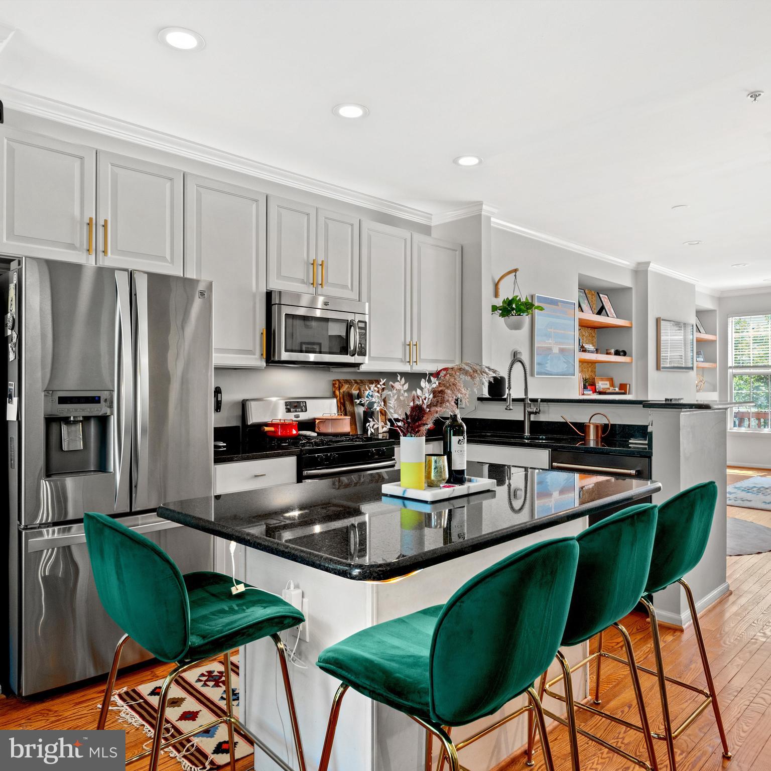 CAMERON STATION - Residential