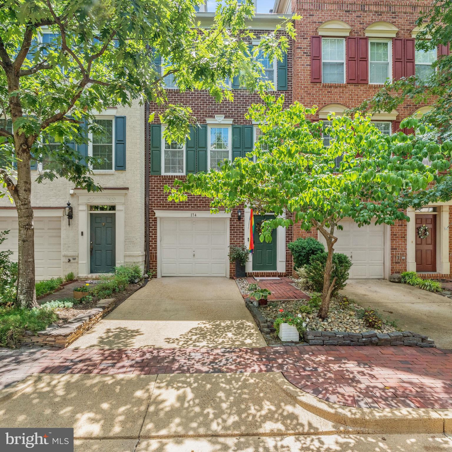 CAMERON STATION - Residential