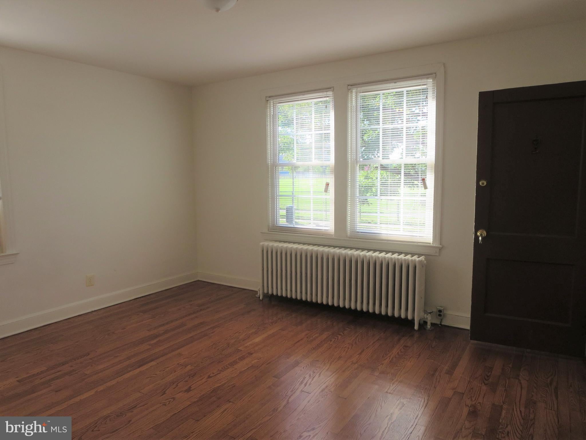 426 E GLENDALE AVENUE 2