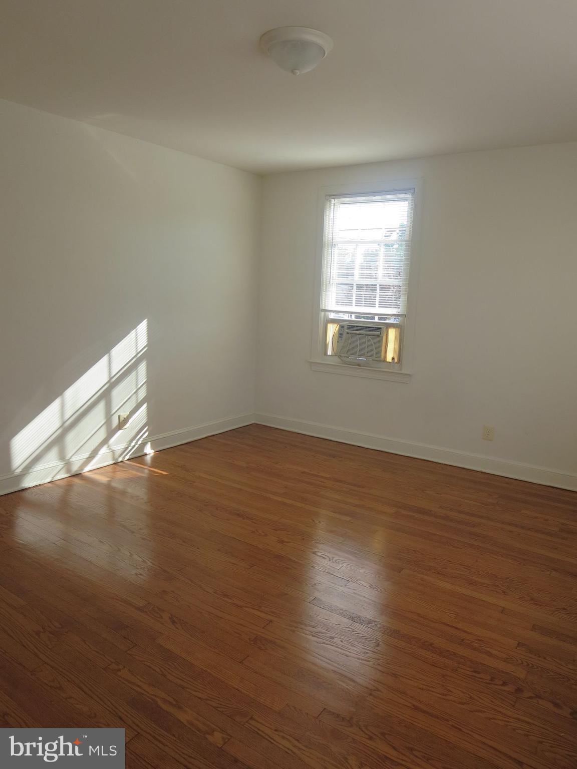 426 E GLENDALE AVENUE 2