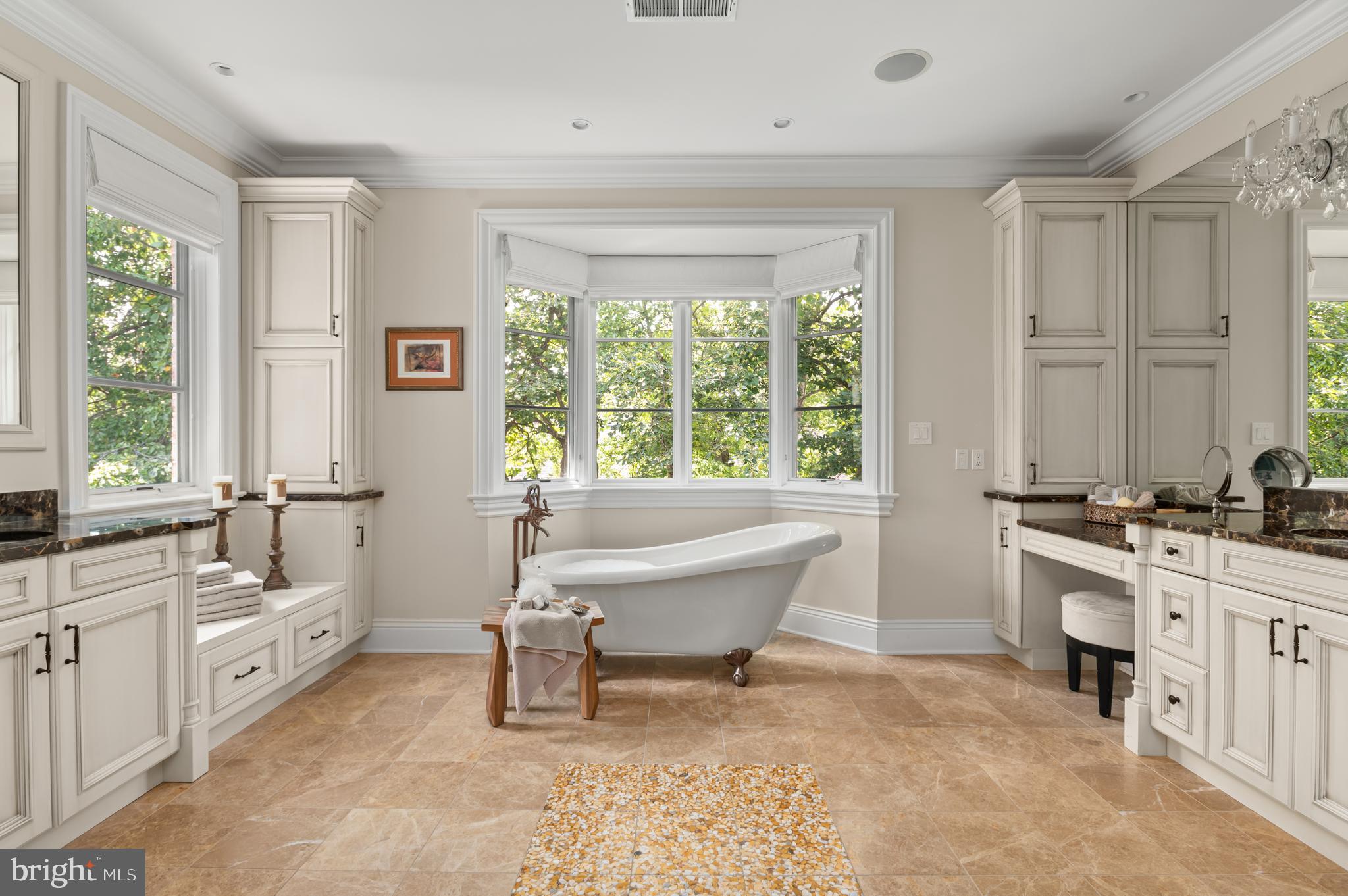 POTOMAC VILLAGE - Residential