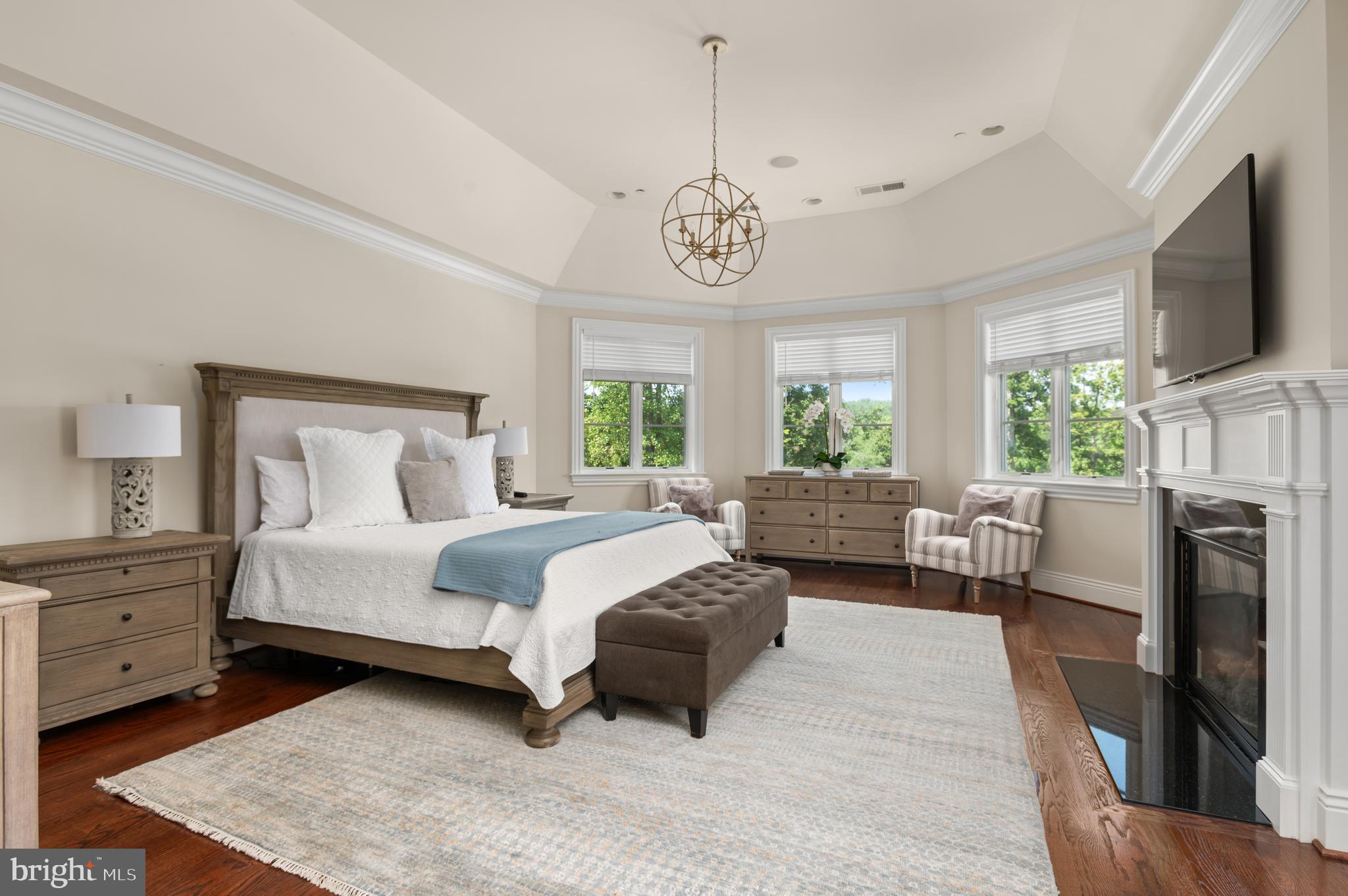 POTOMAC VILLAGE - Residential