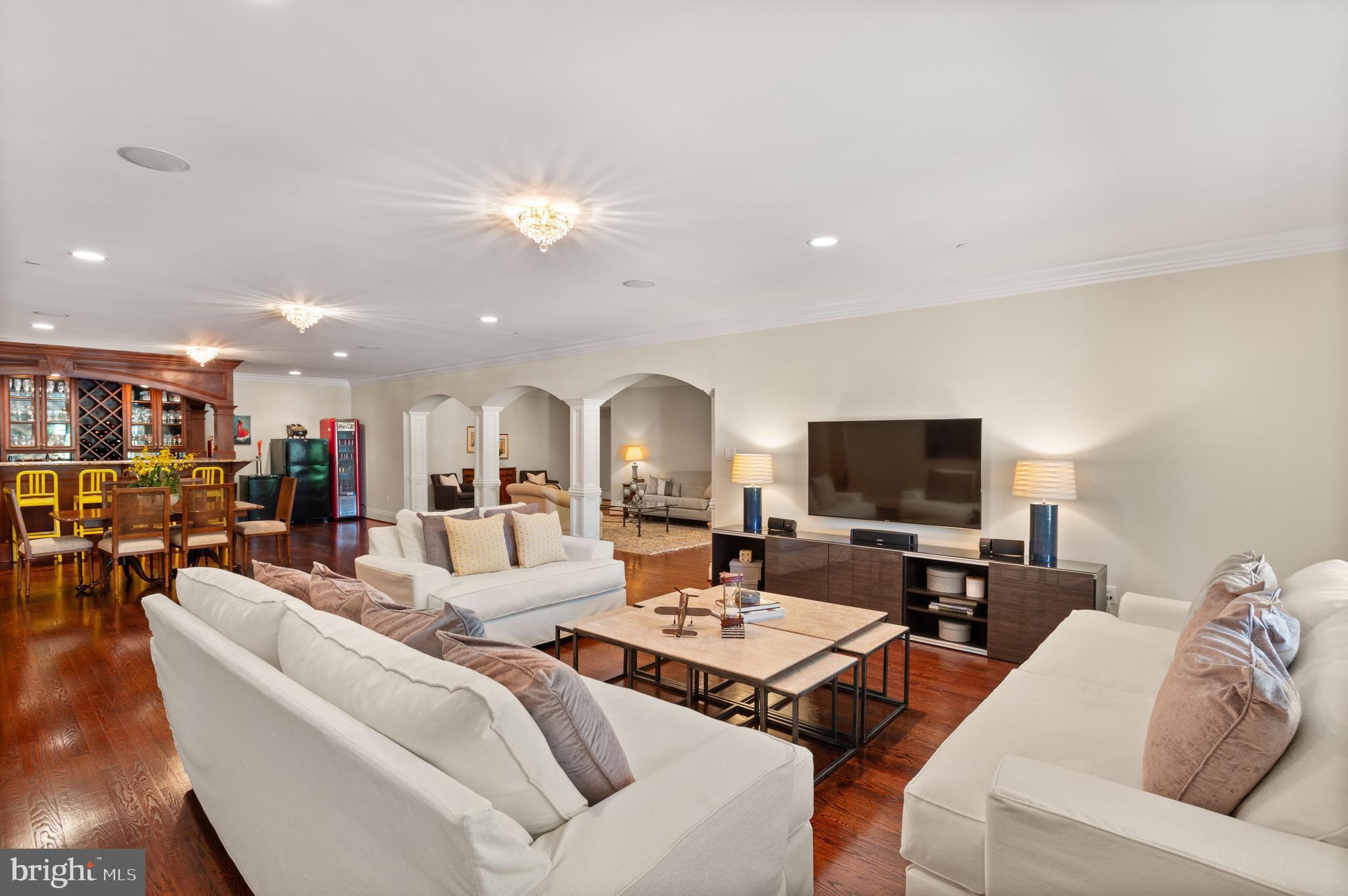 POTOMAC VILLAGE - Residential