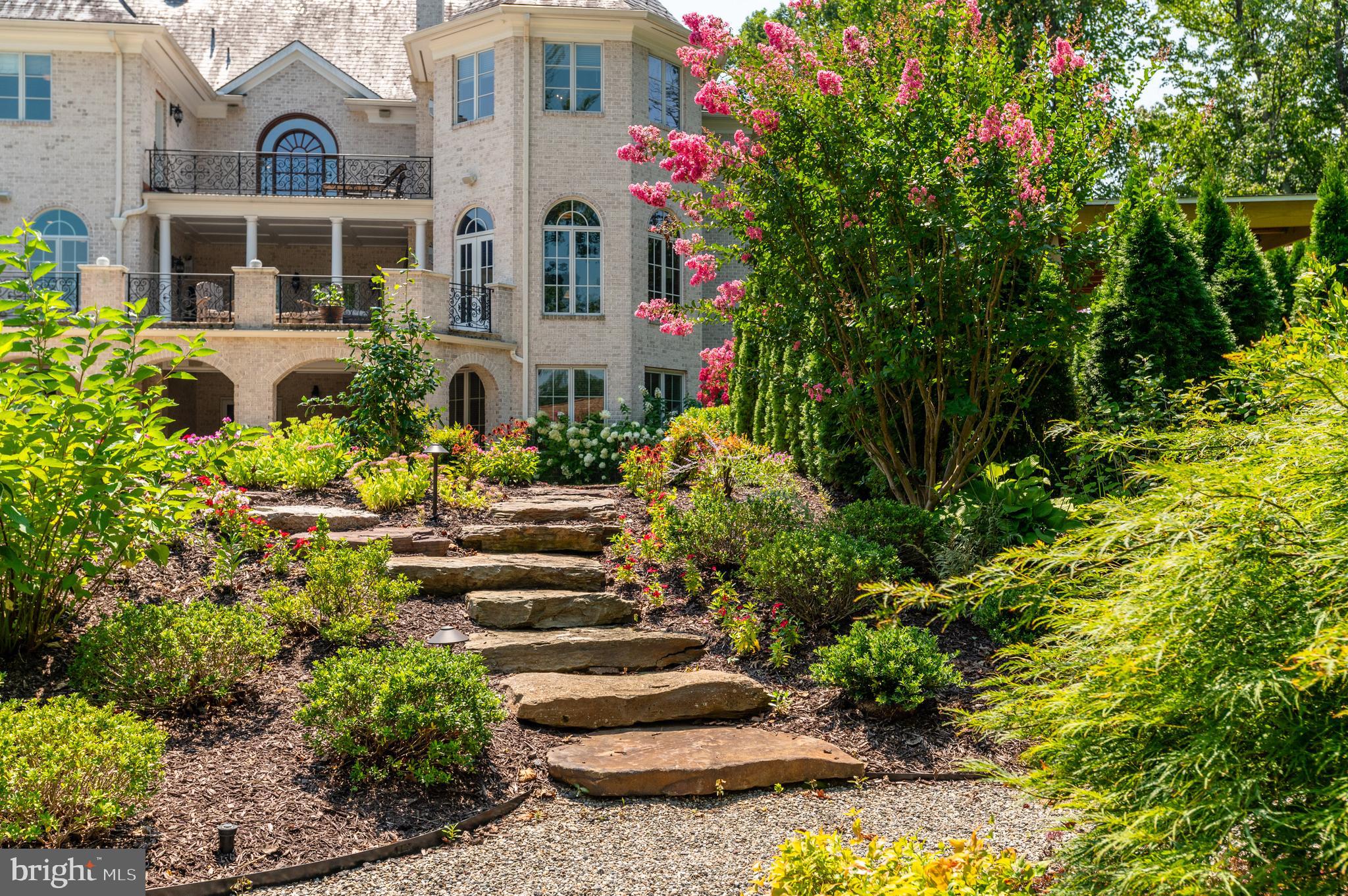 POTOMAC VILLAGE - Residential