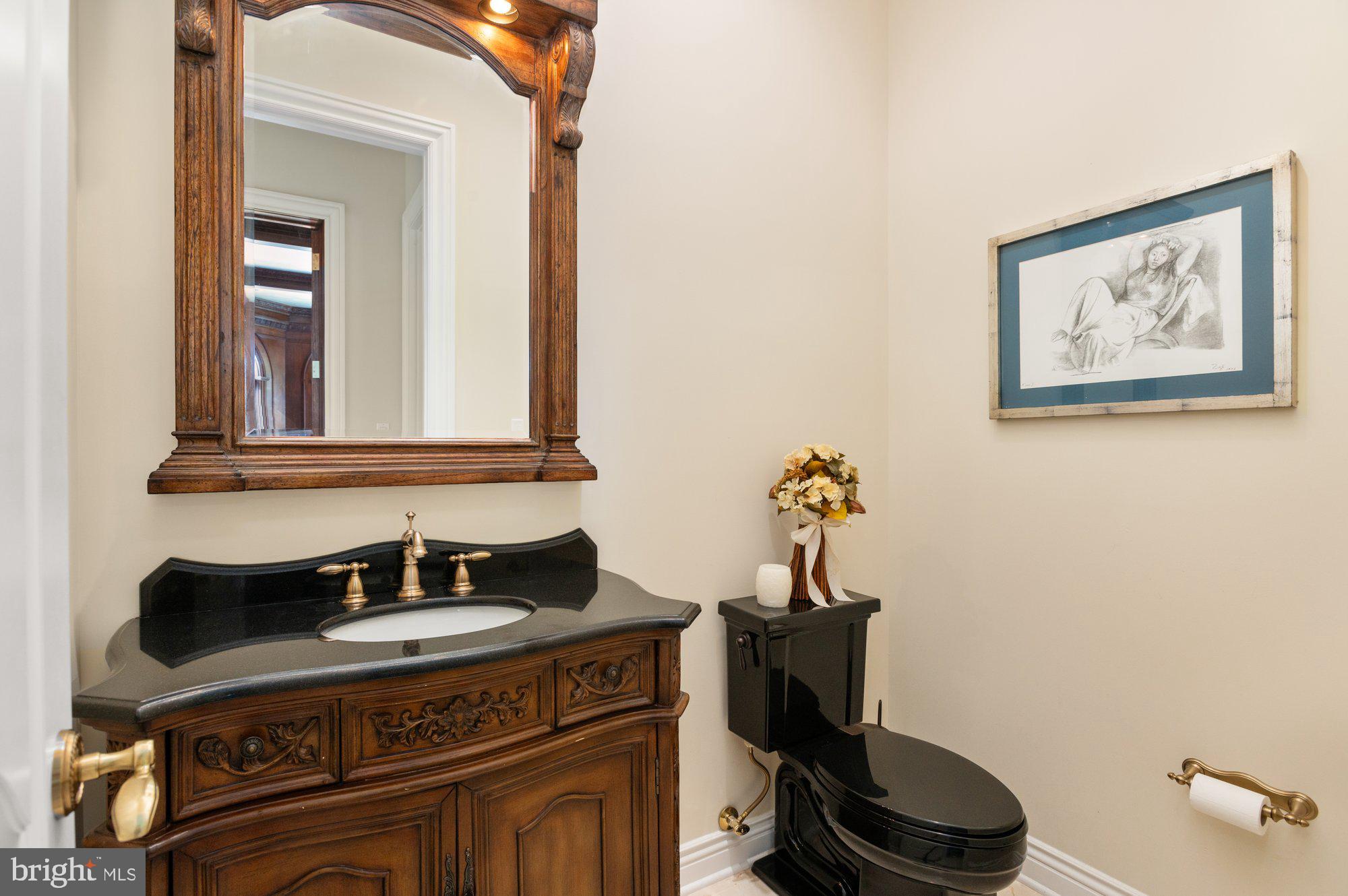 POTOMAC VILLAGE - Residential