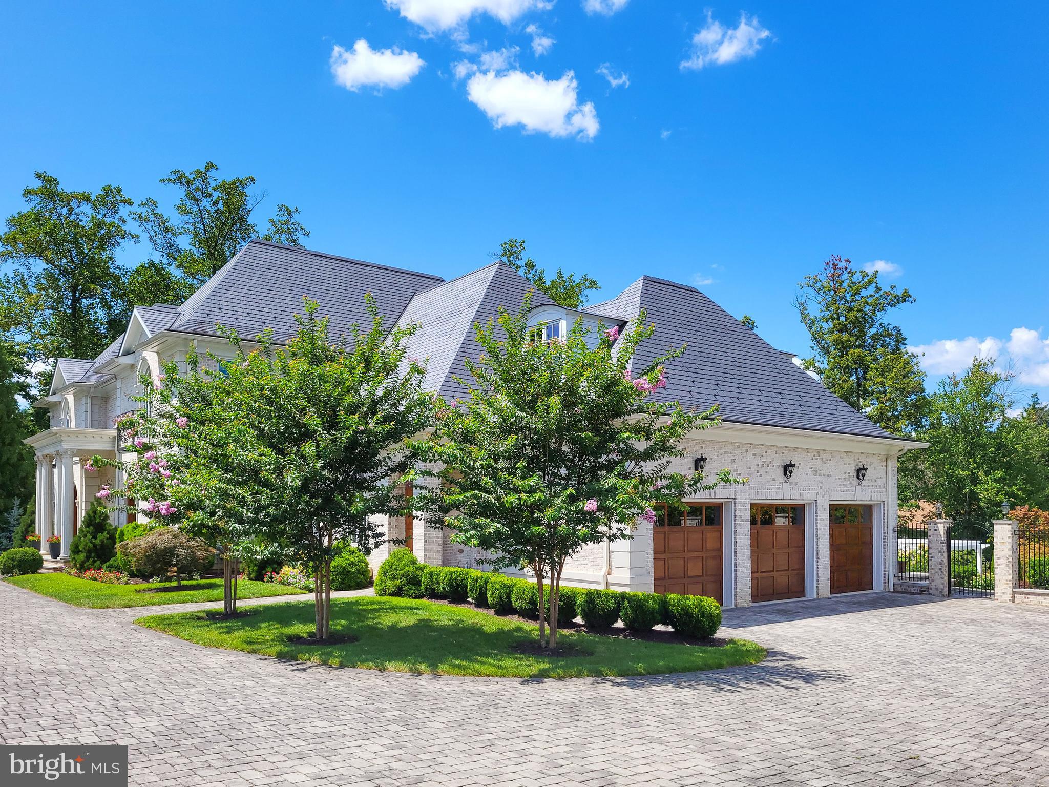 POTOMAC VILLAGE - Residential