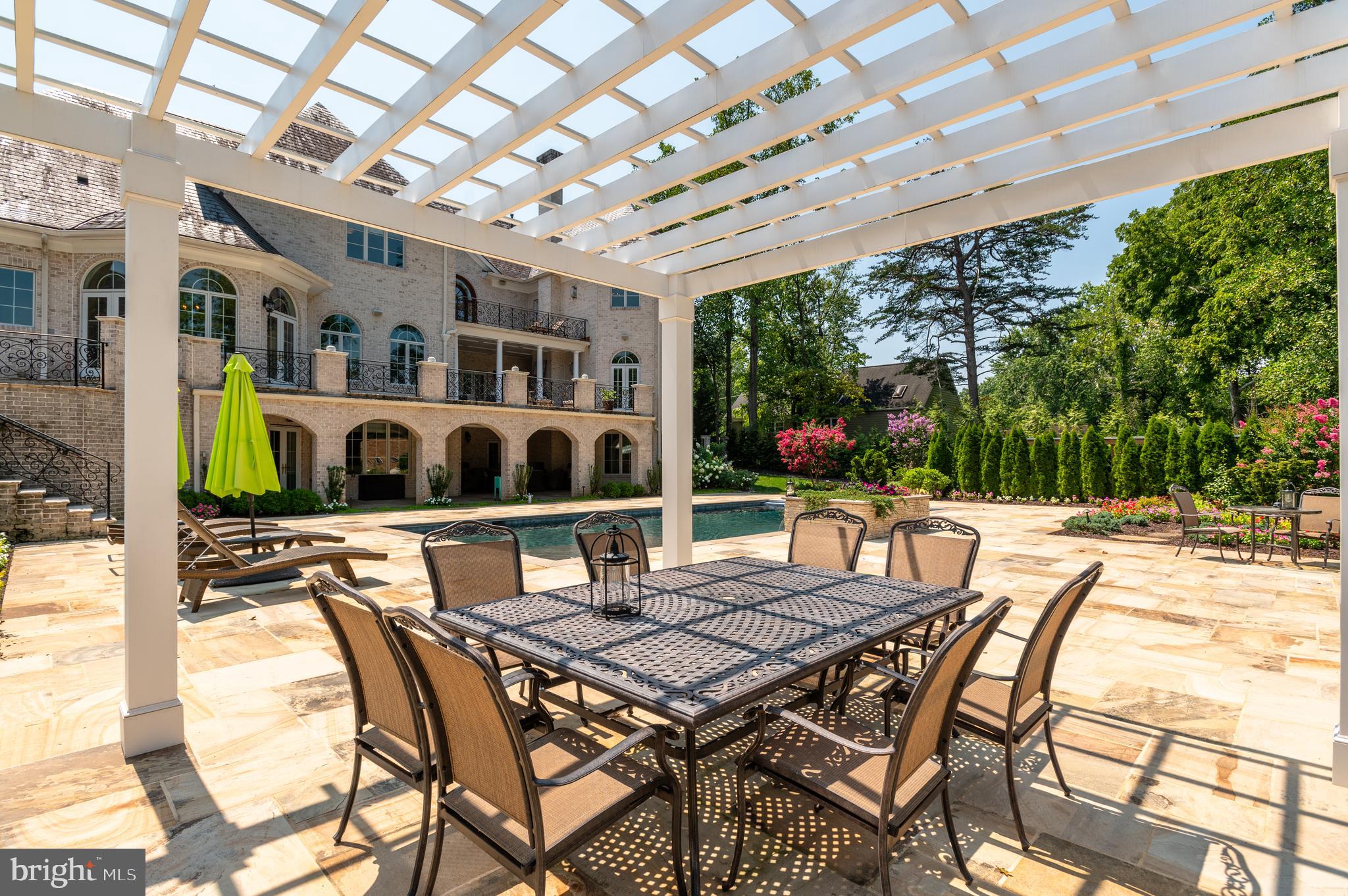 POTOMAC VILLAGE - Residential