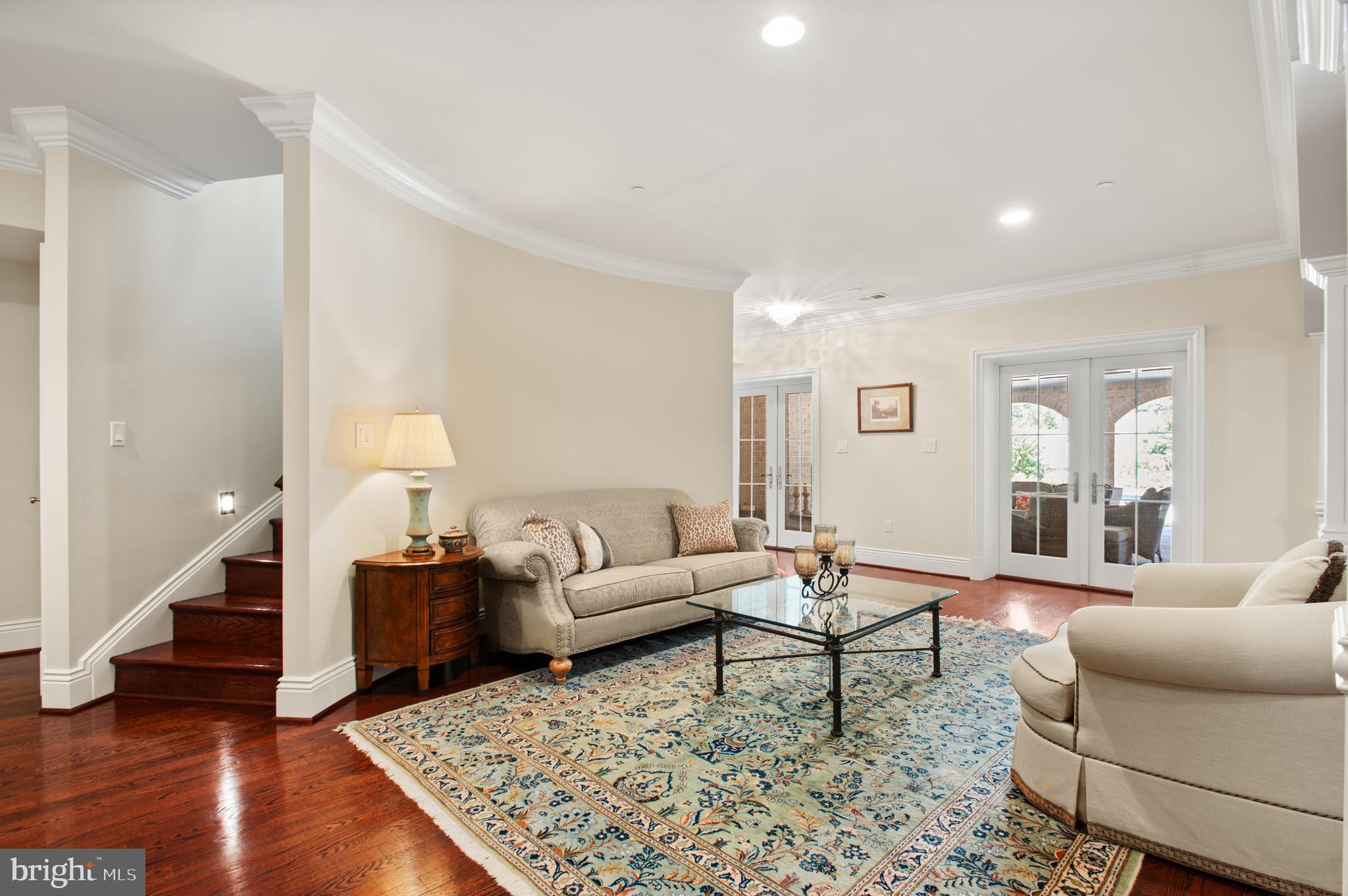 POTOMAC VILLAGE - Residential