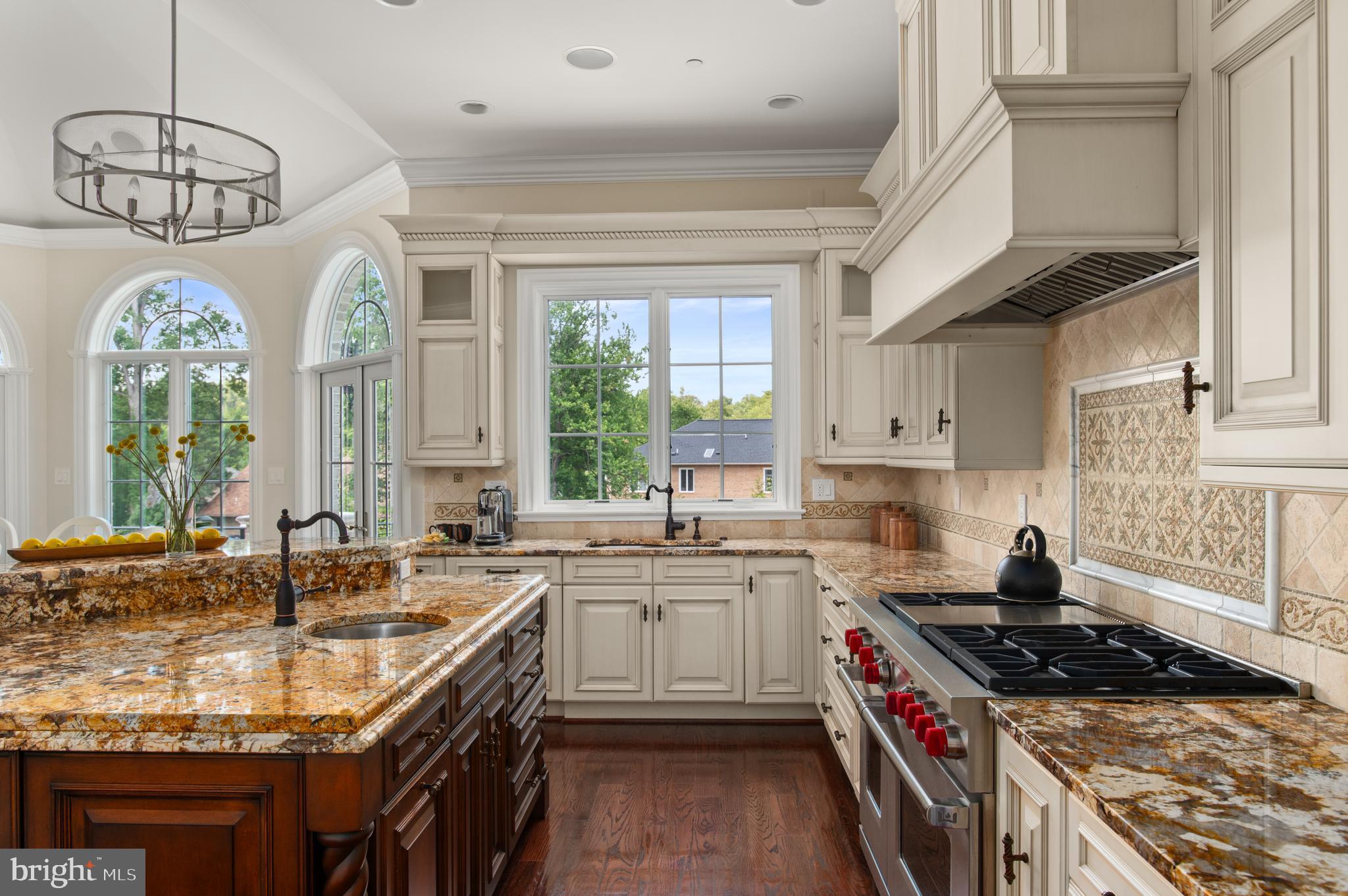 POTOMAC VILLAGE - Residential