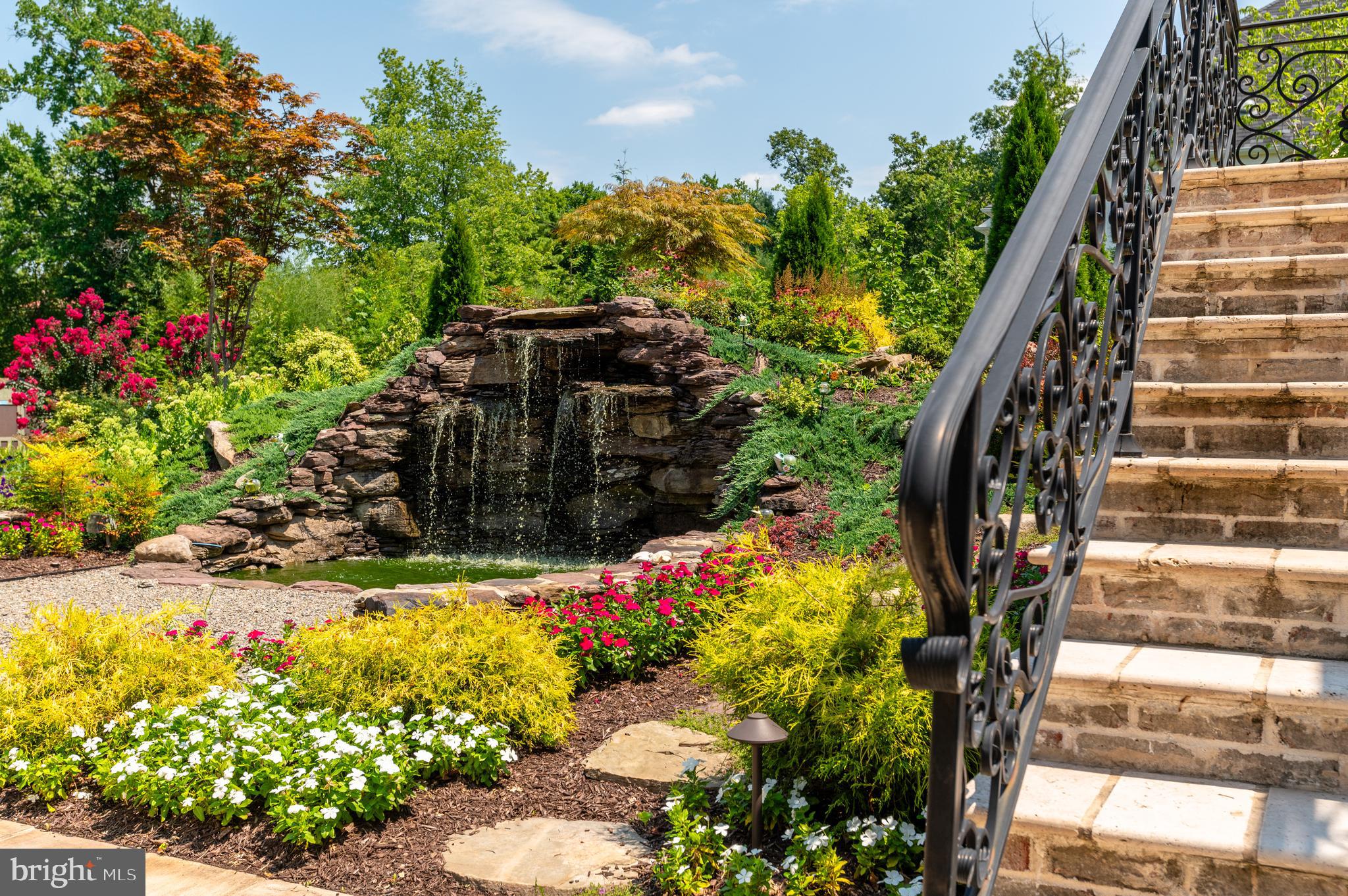 POTOMAC VILLAGE - Residential