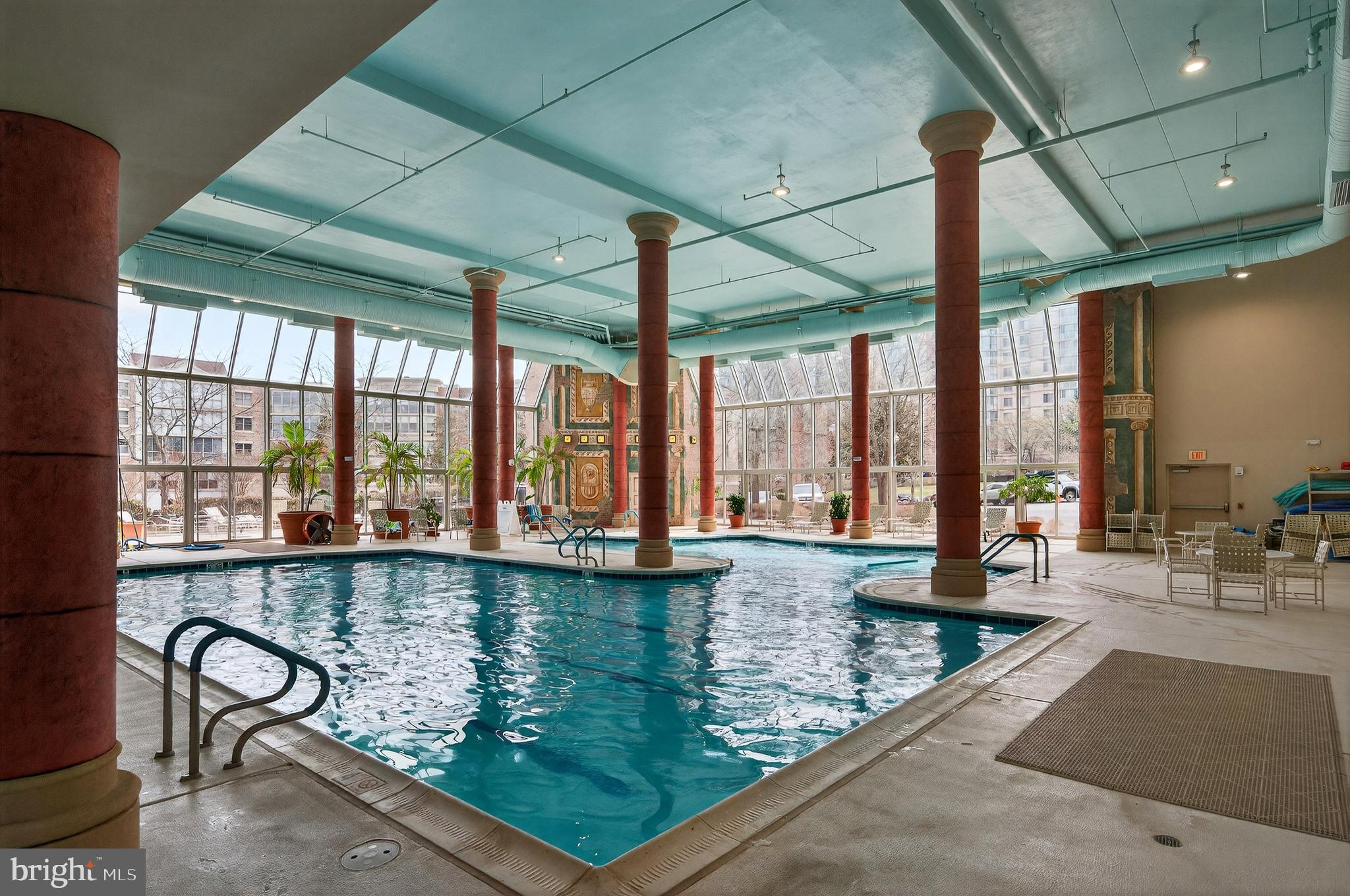 LANSDOWNE WOODS - Residential