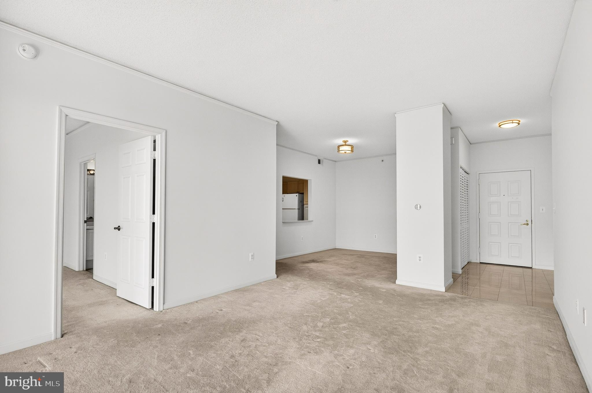 LANSDOWNE WOODS - Residential