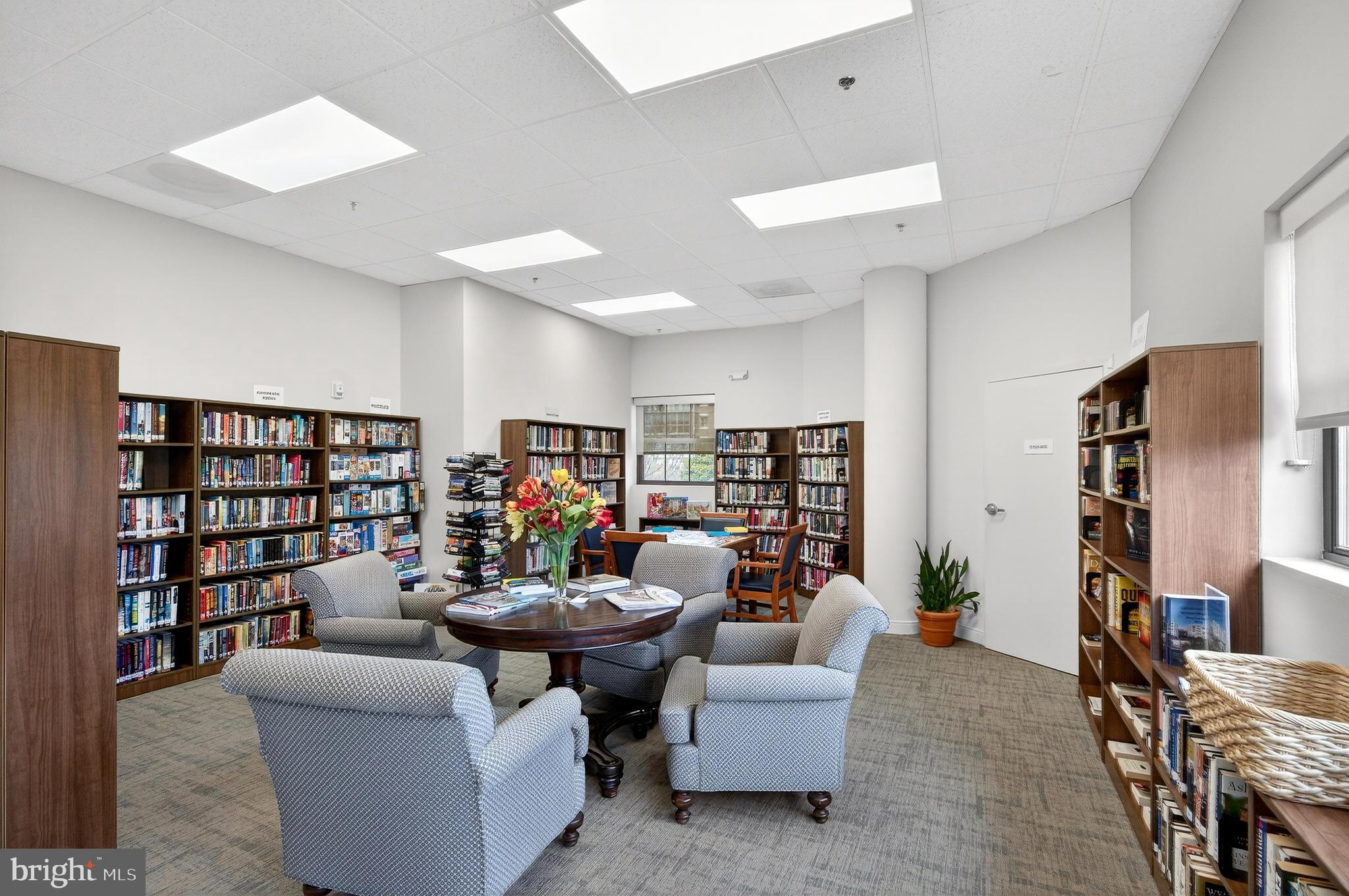 LANSDOWNE WOODS - Residential