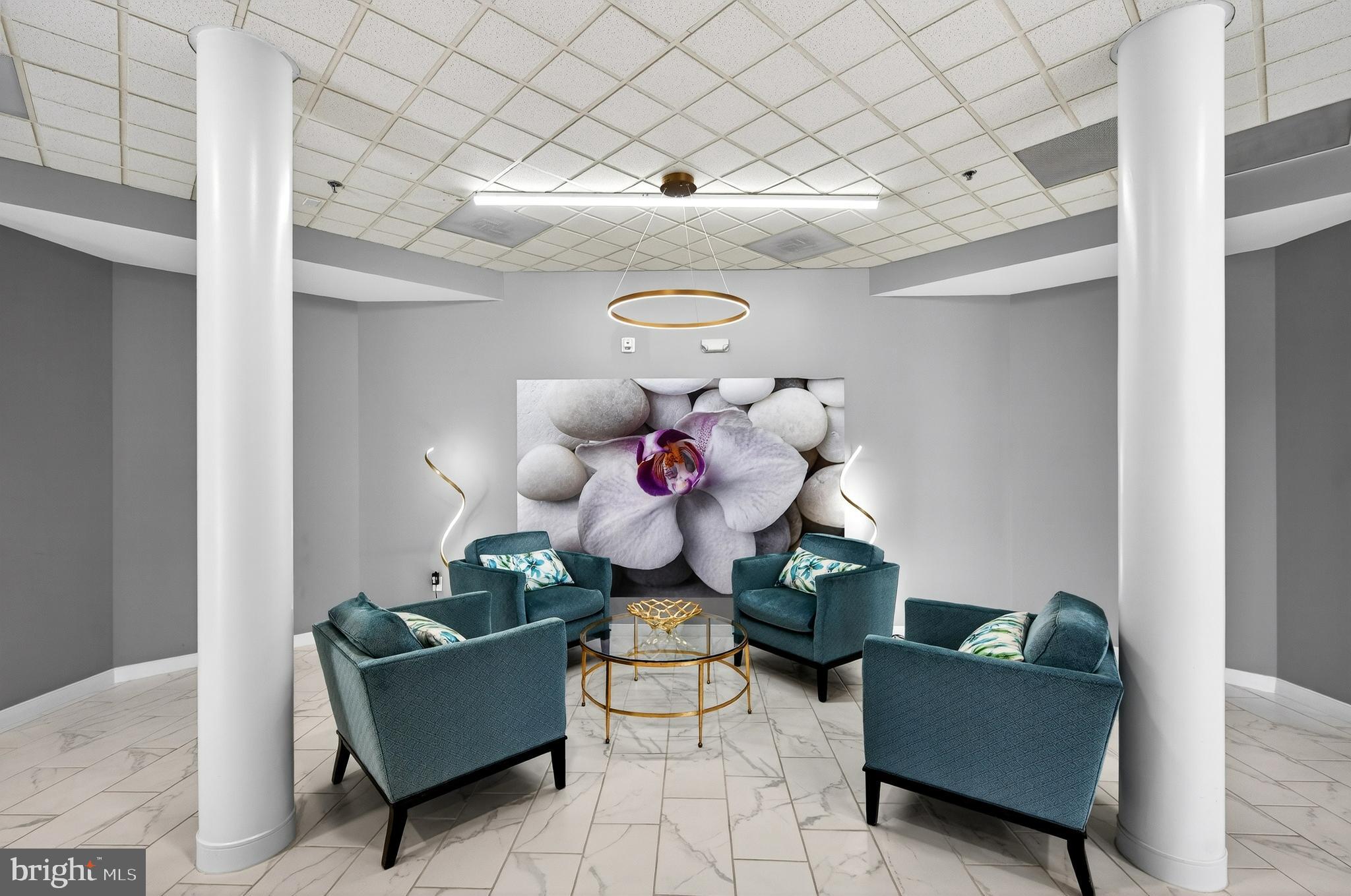 LANSDOWNE WOODS - Residential