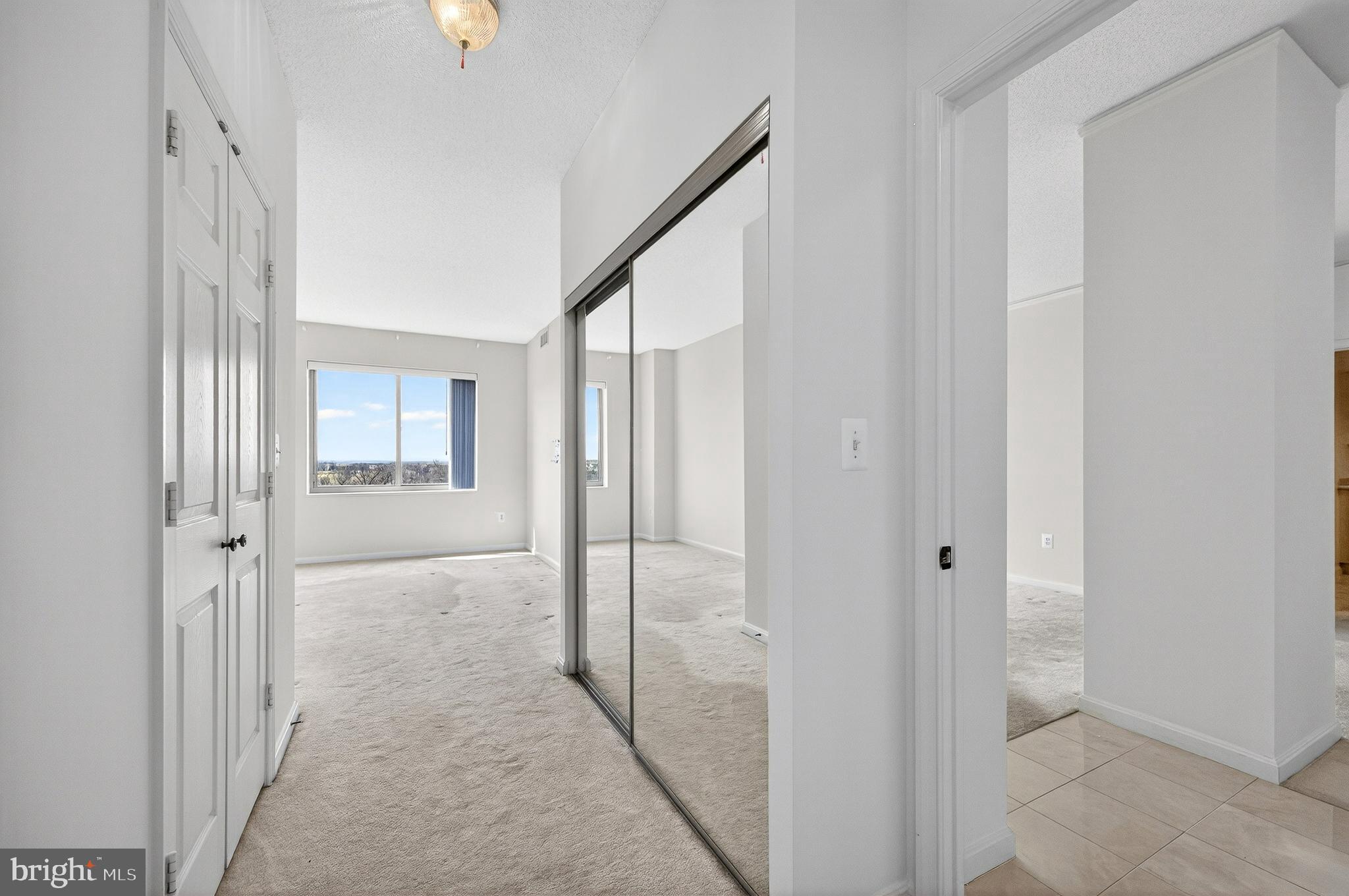 LANSDOWNE WOODS - Residential